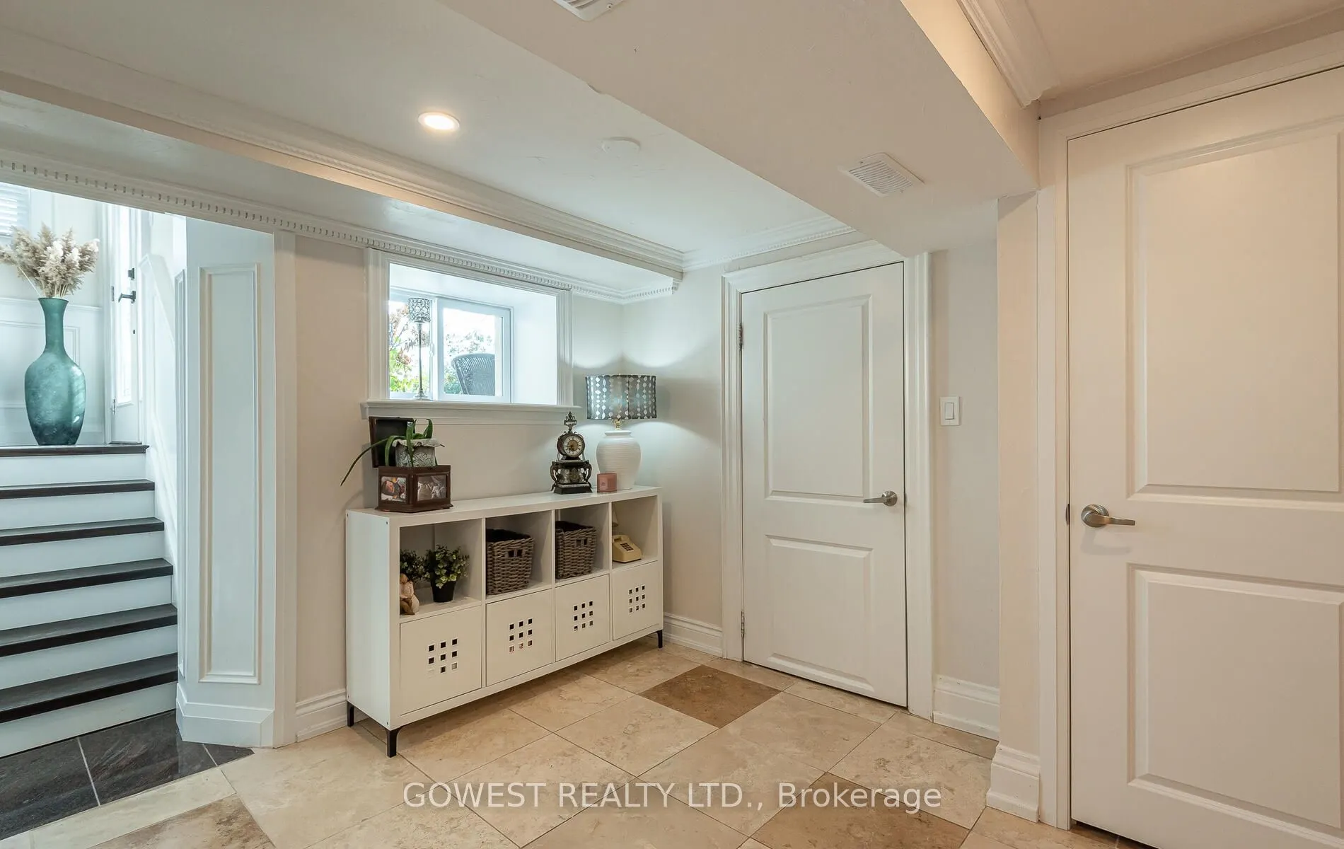 2670 Embleton Road