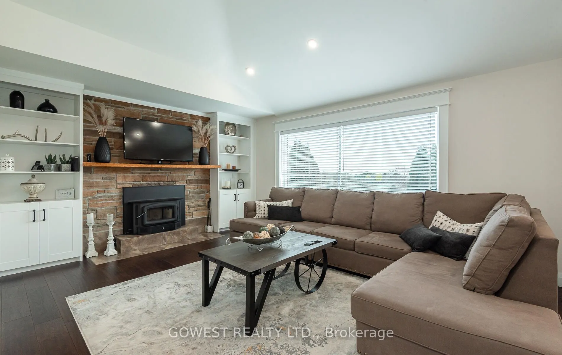 2670 Embleton Road