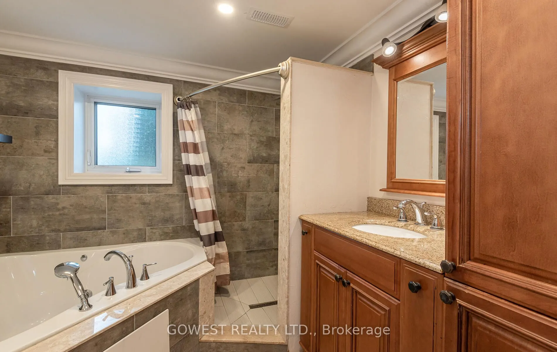 2670 Embleton Road