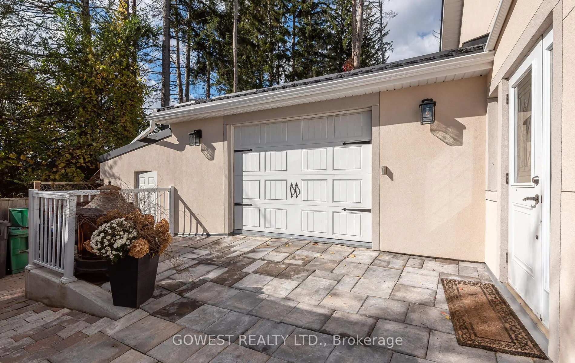 2670 Embleton Road