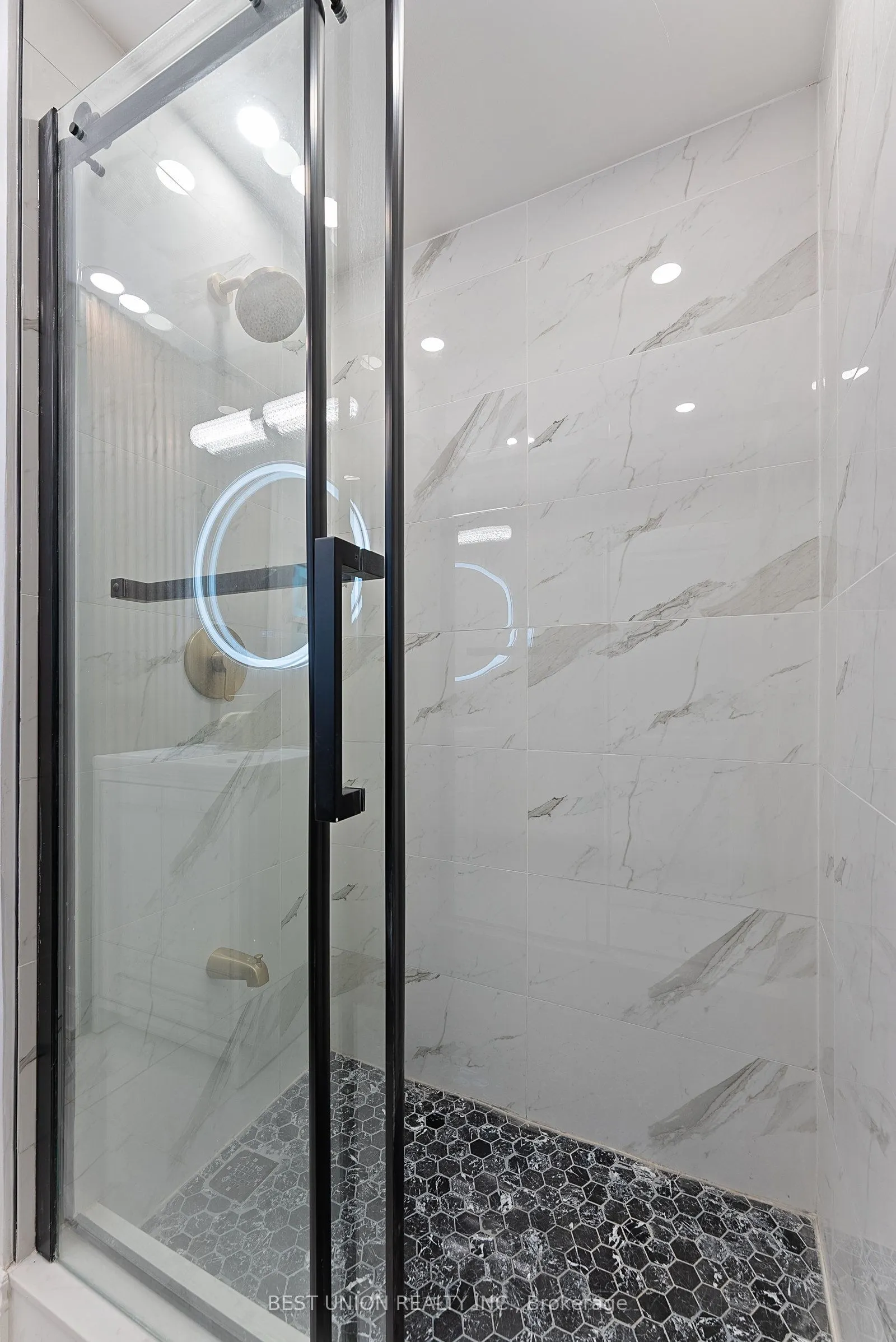 15 Burlington Street