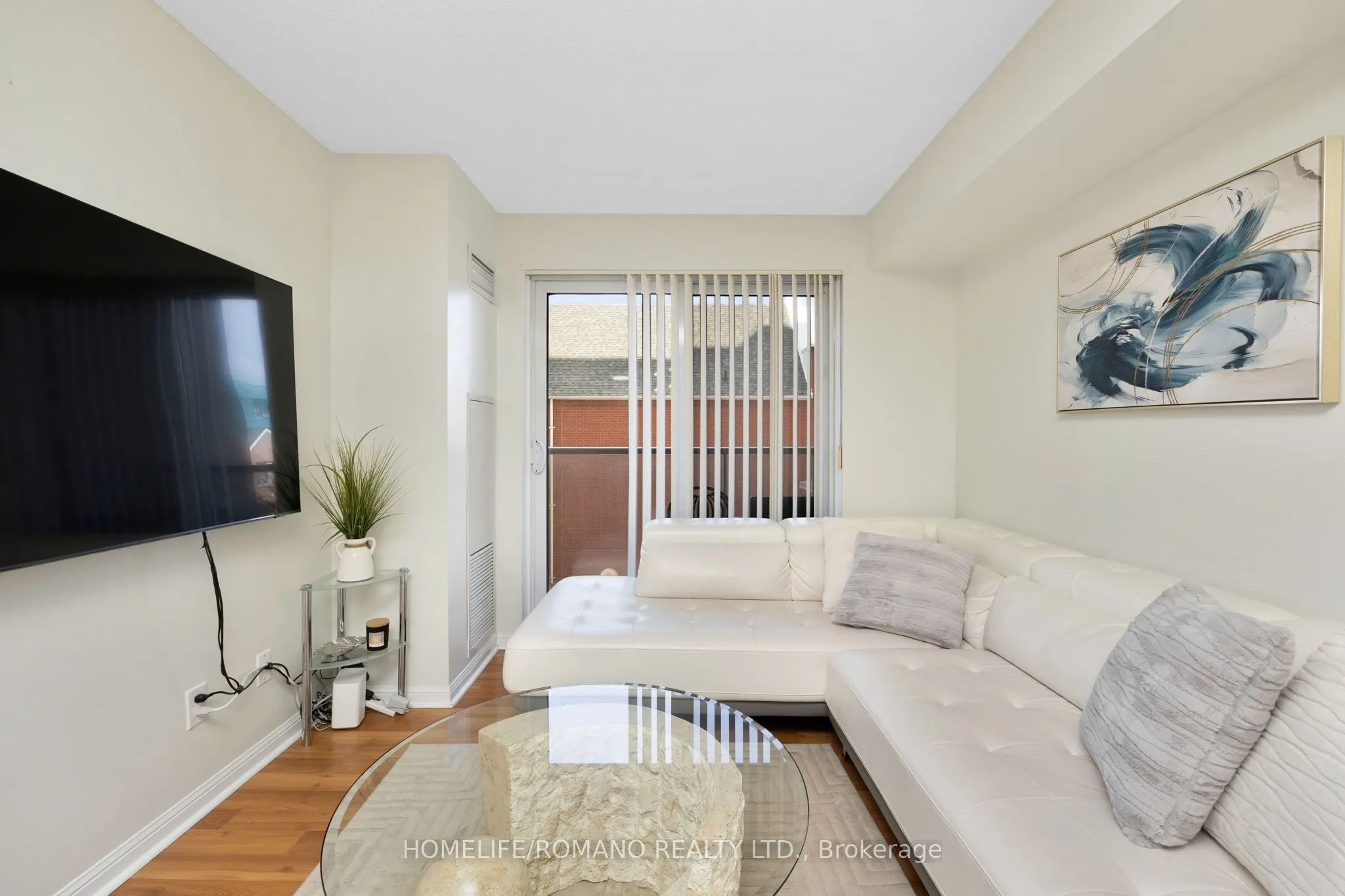 4 Elsinore Path, #302