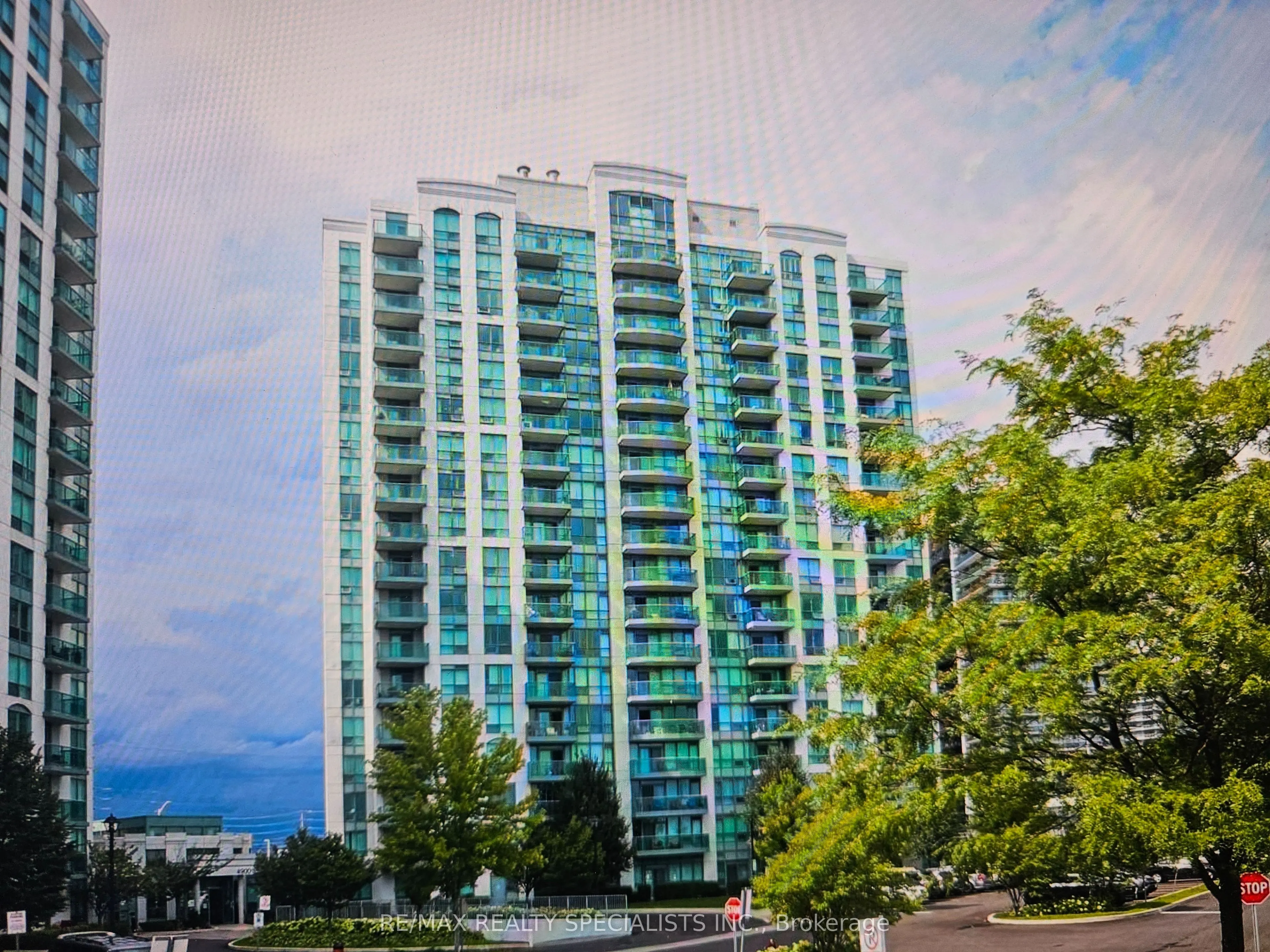 4900 Glen Erin Drive, #1205