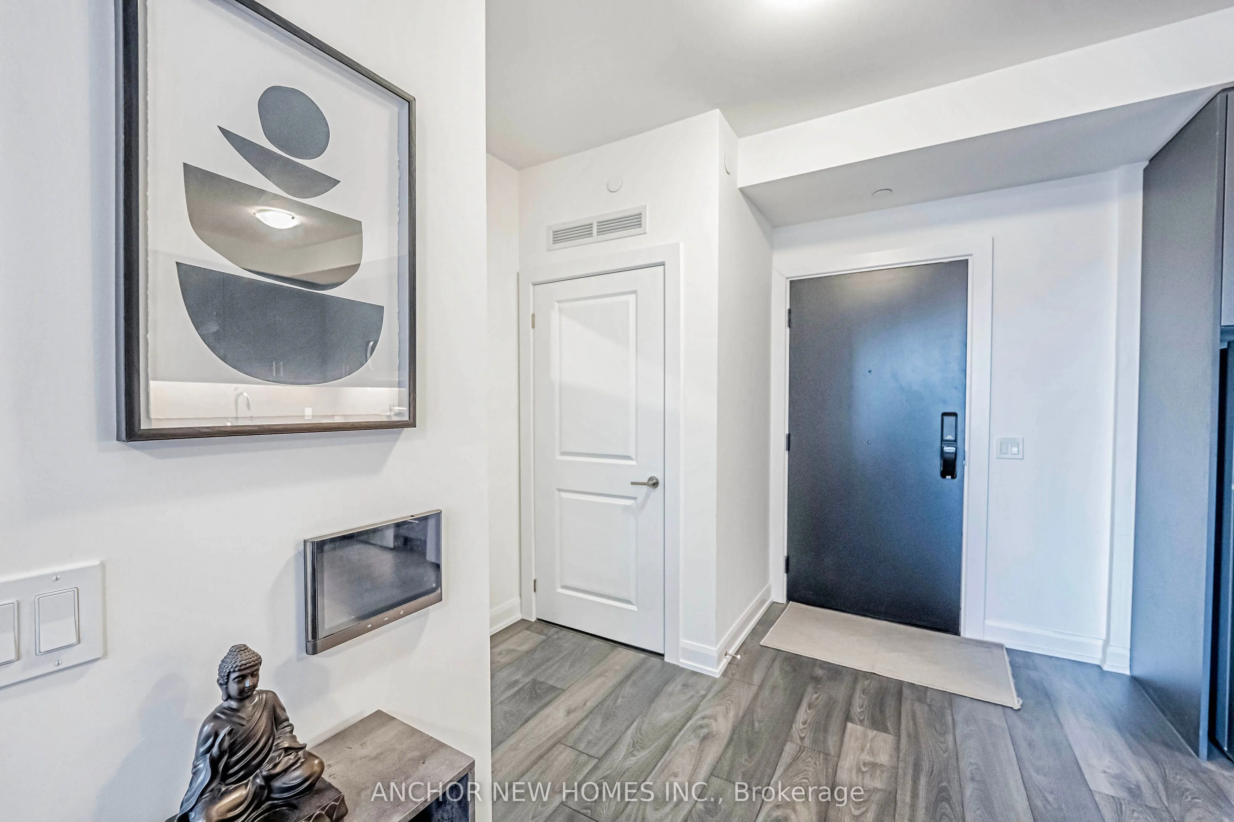 3220 William Coltson Ave Avenue E #302