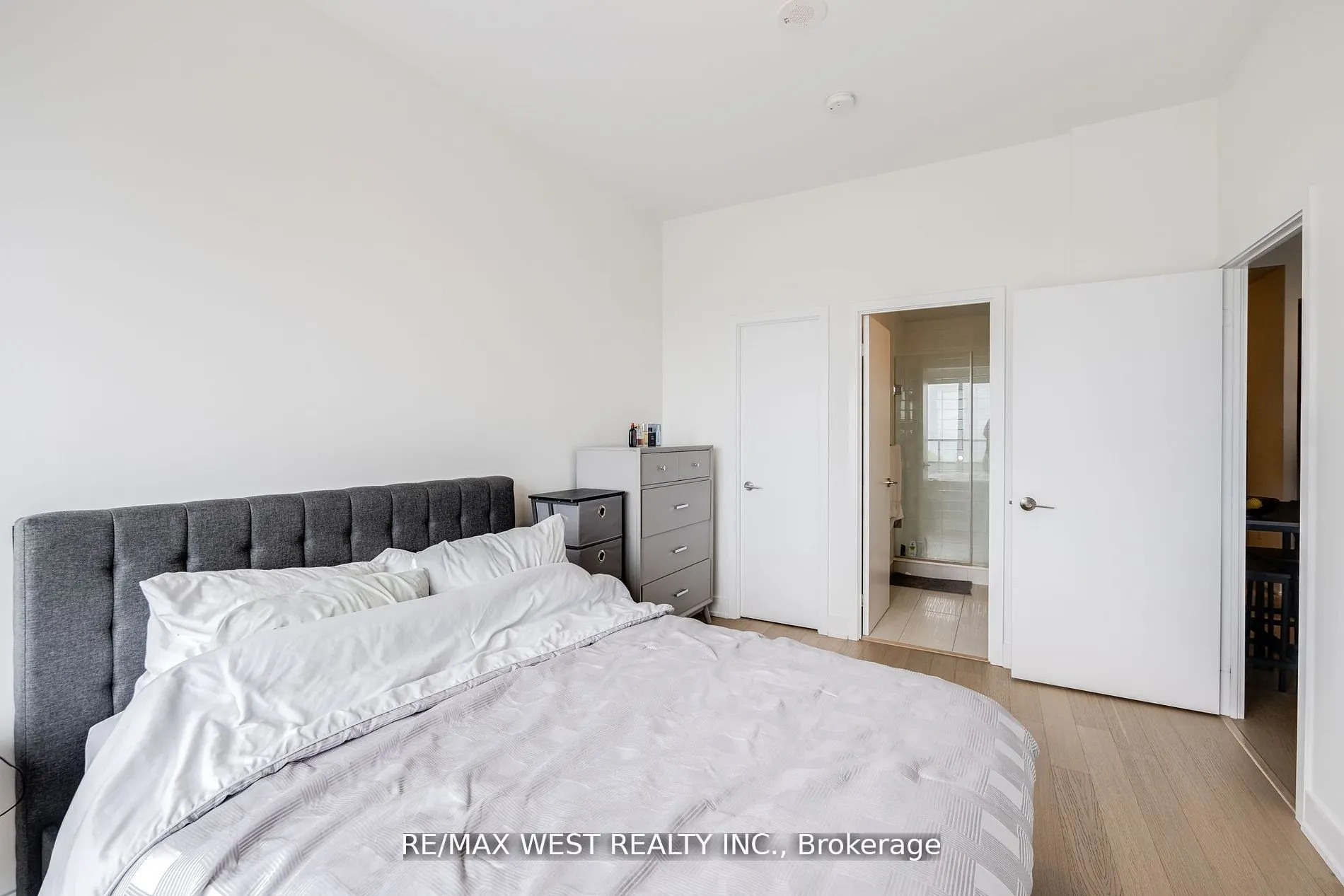 20 Shore Breeze Drive, #702