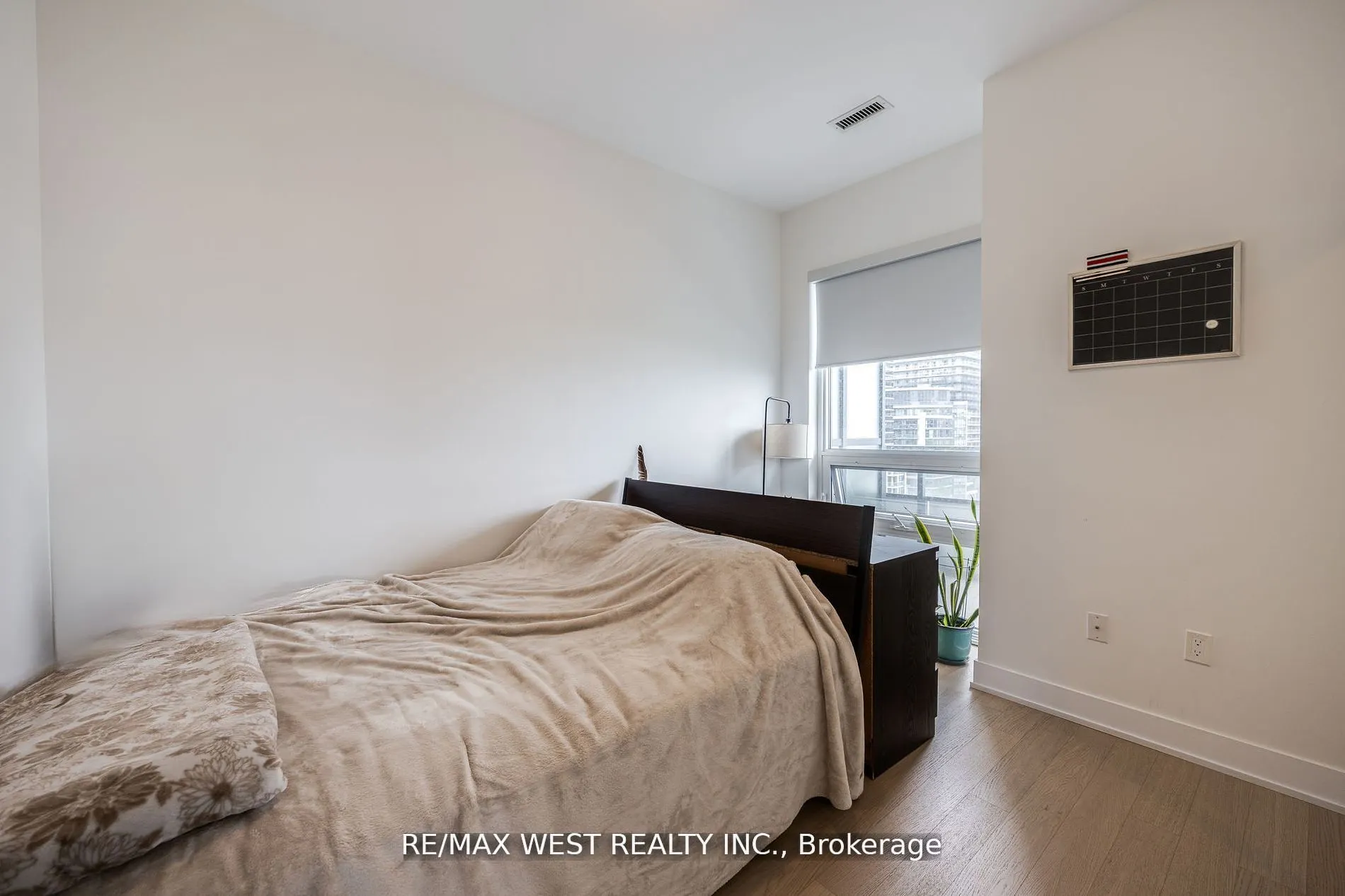 20 Shore Breeze Drive, #702
