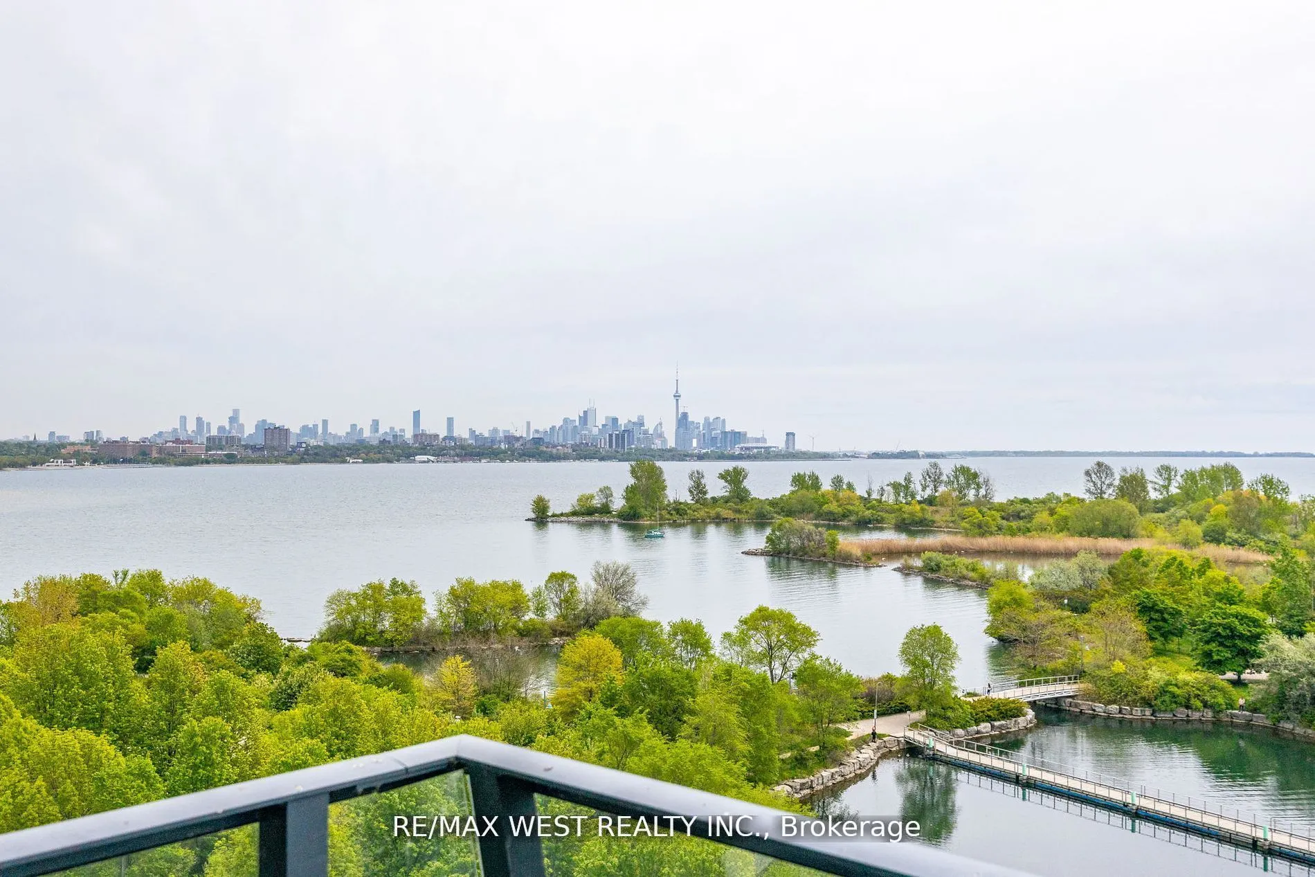 20 Shore Breeze Drive, #702
