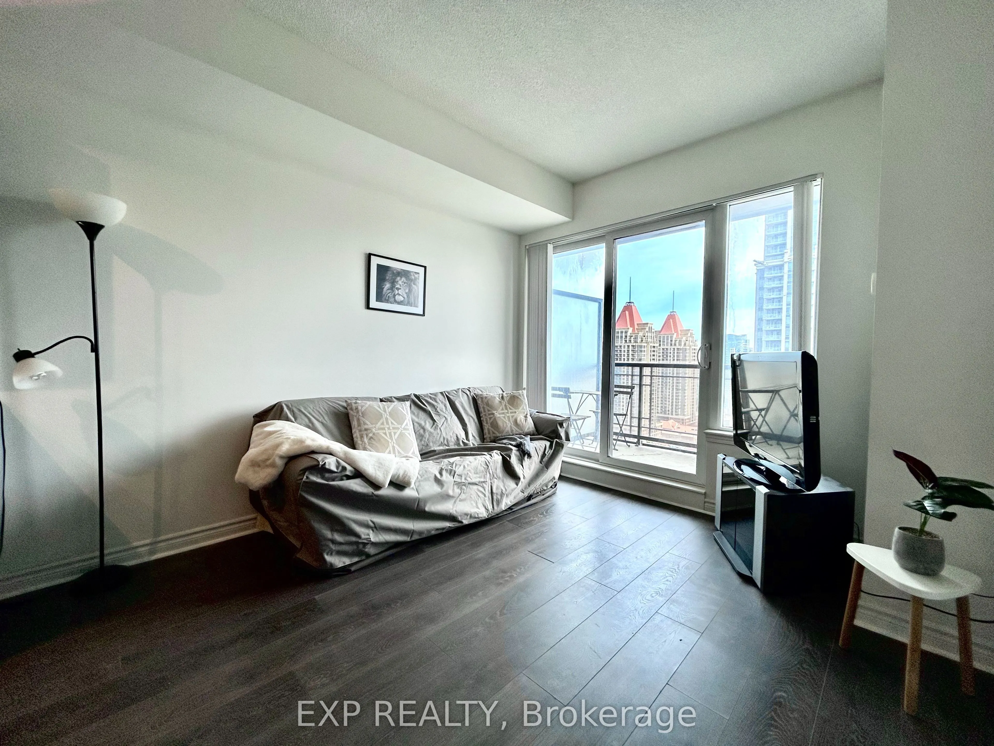 385 Prince Of Wales Drive #2207