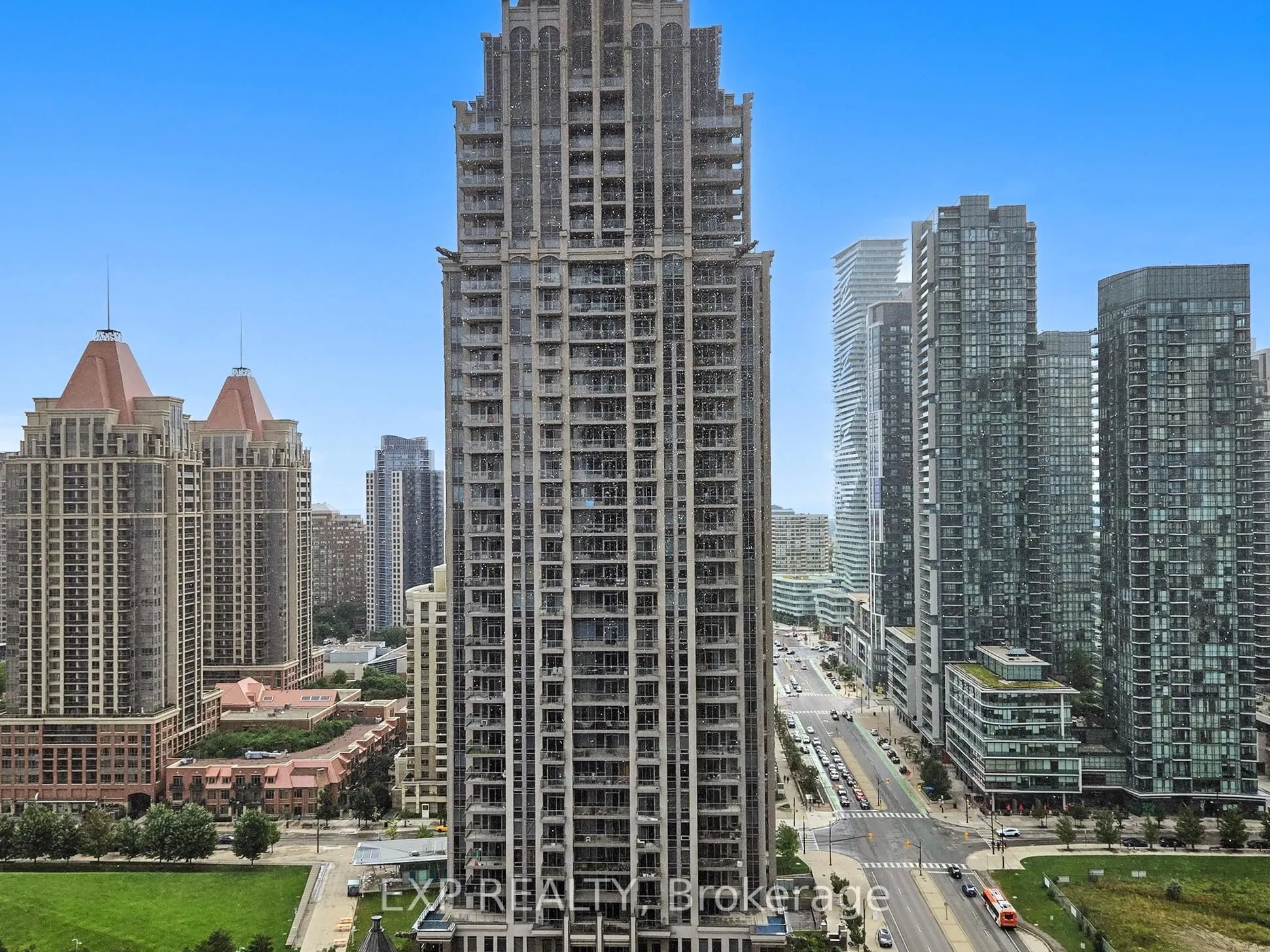 385 Prince Of Wales Drive #2207