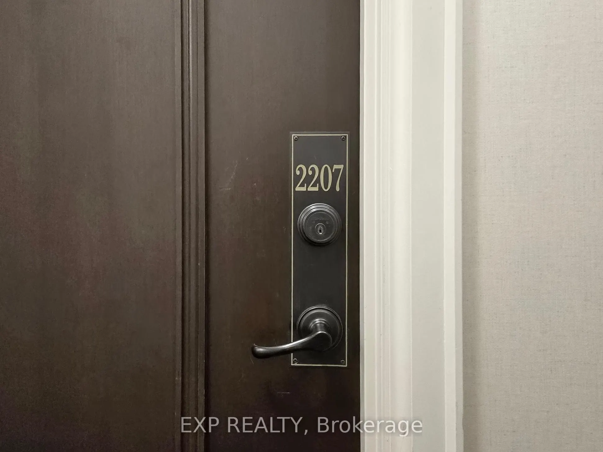 385 Prince Of Wales Drive #2207