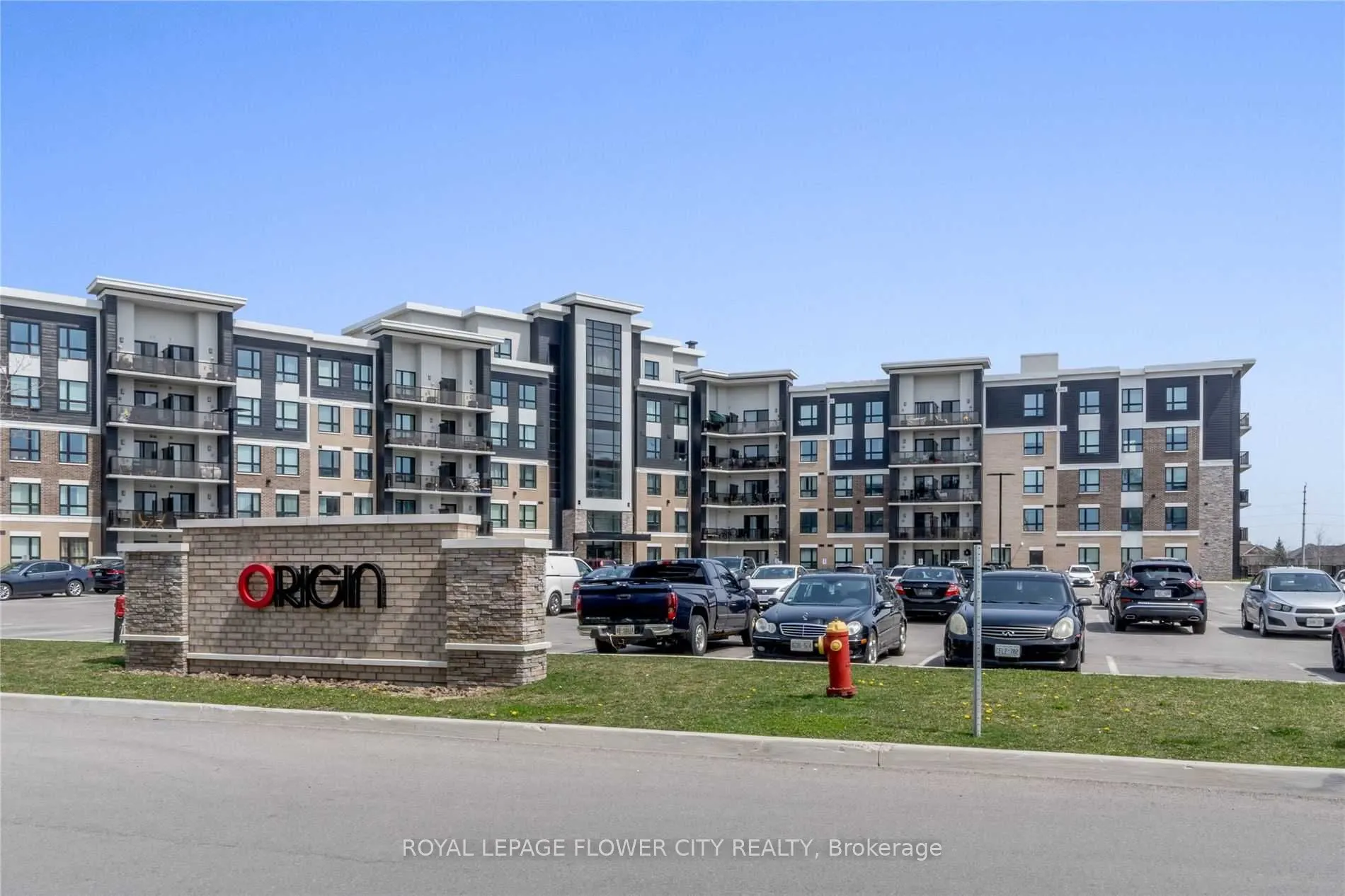 630 Sauve Street #404
