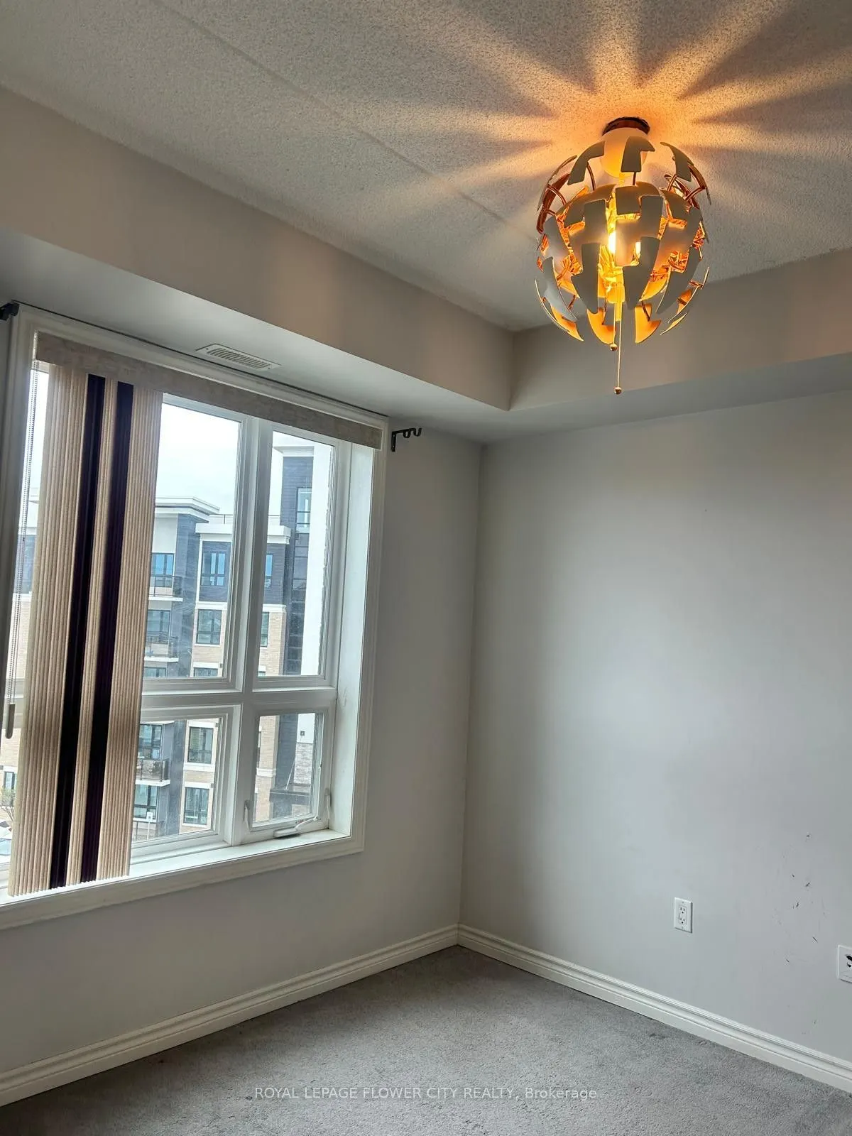 630 Sauve Street #404