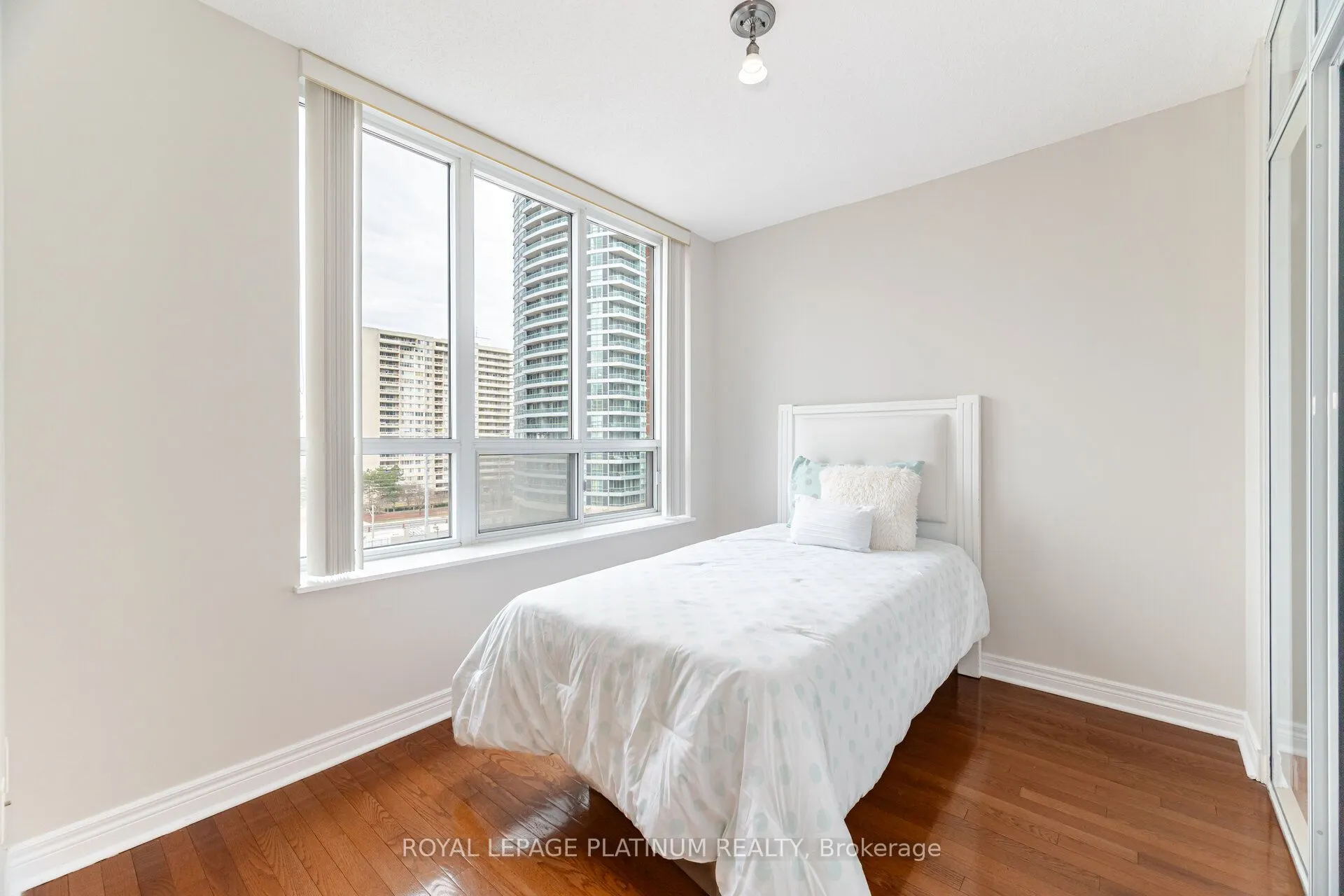 156 Enfield Place #703