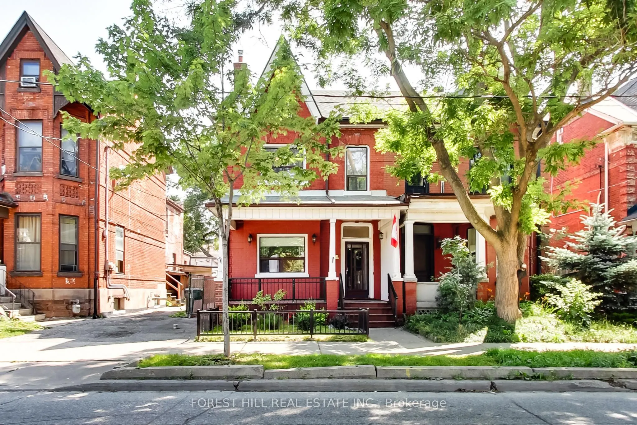 23 Lansdowne Avenue