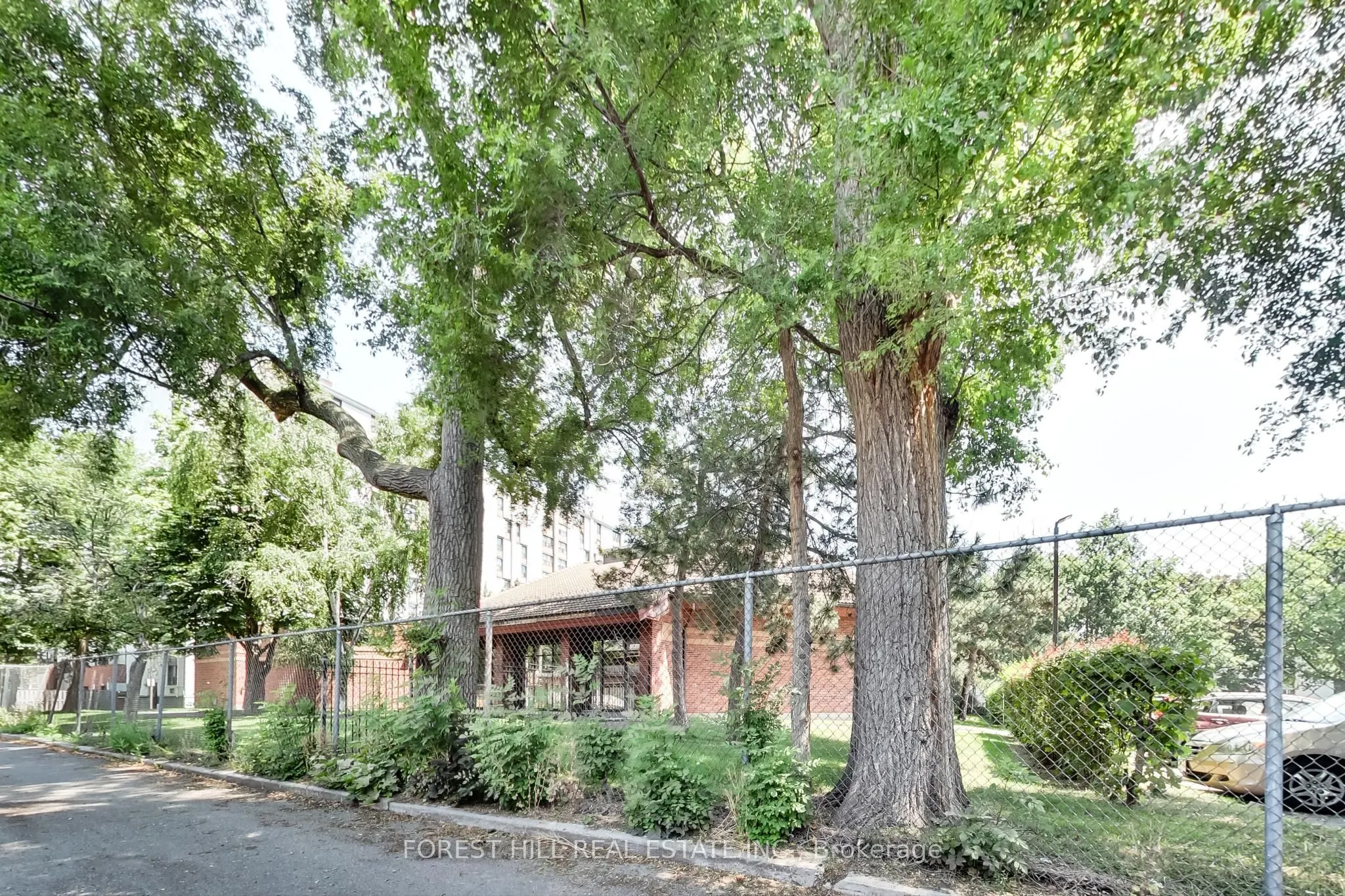 23 Lansdowne Avenue