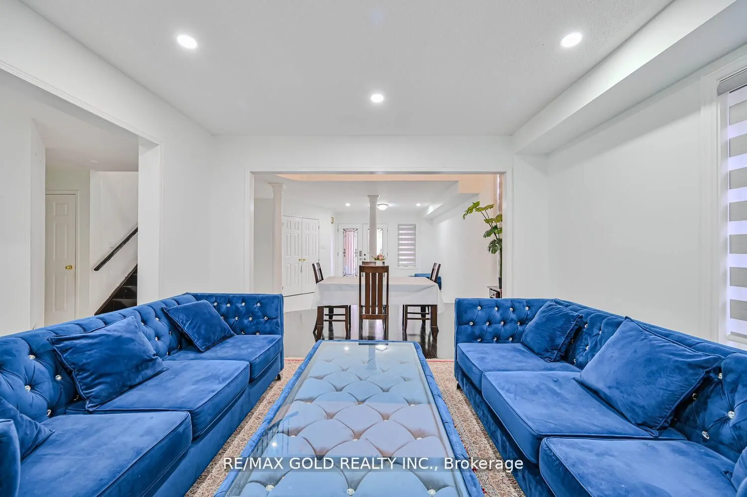 247 Cresthaven Road