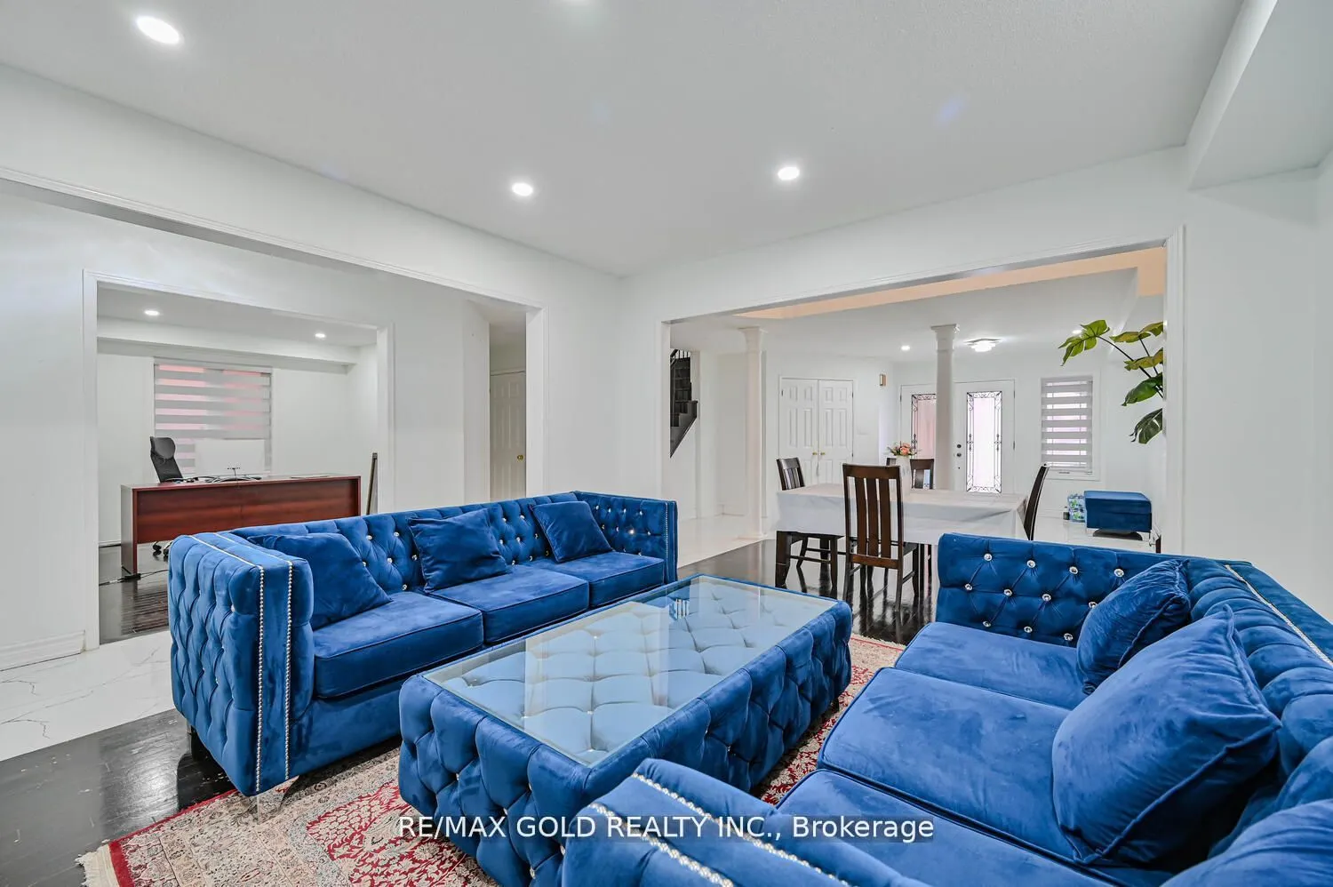 247 Cresthaven Road