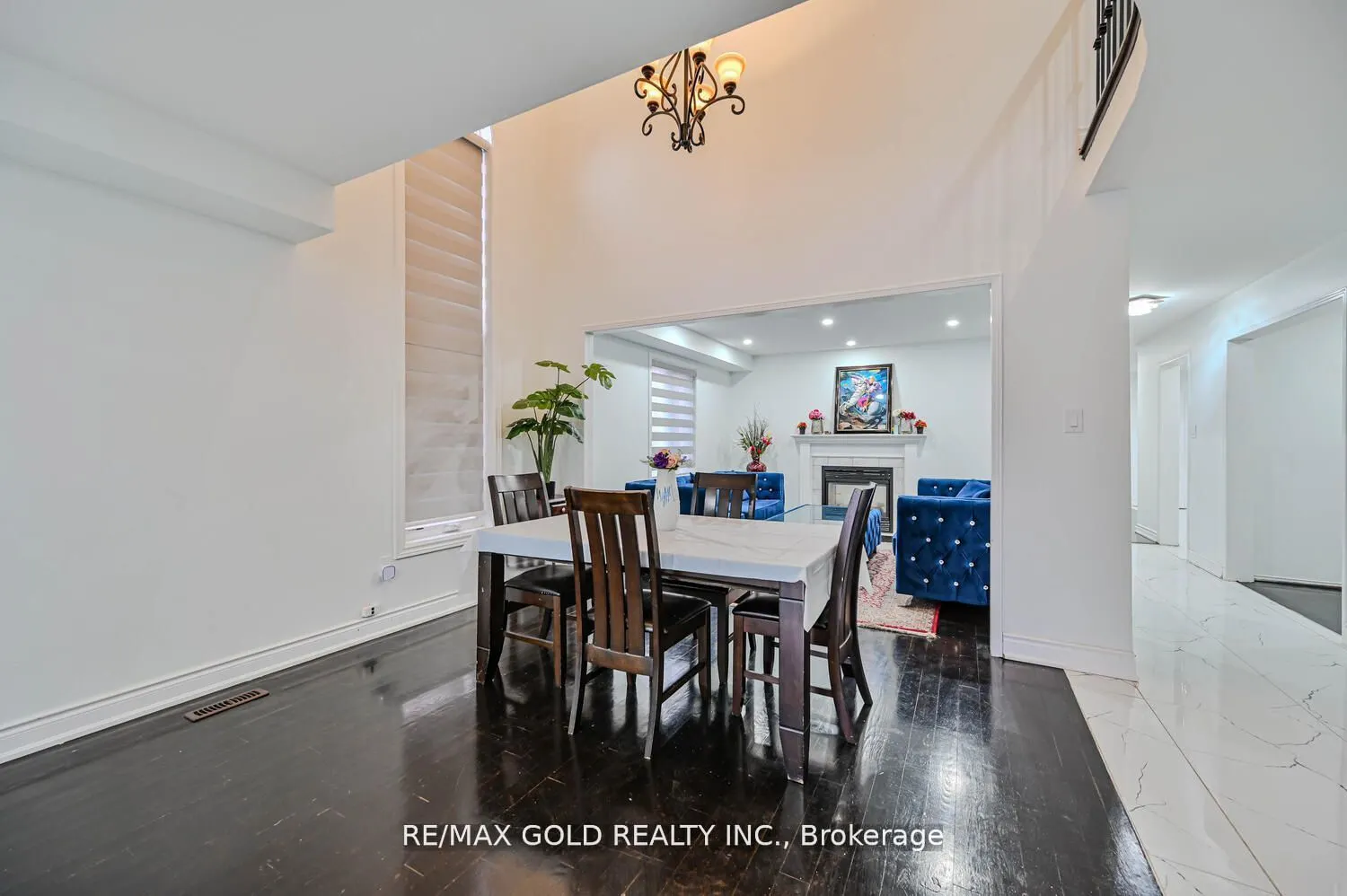 247 Cresthaven Road