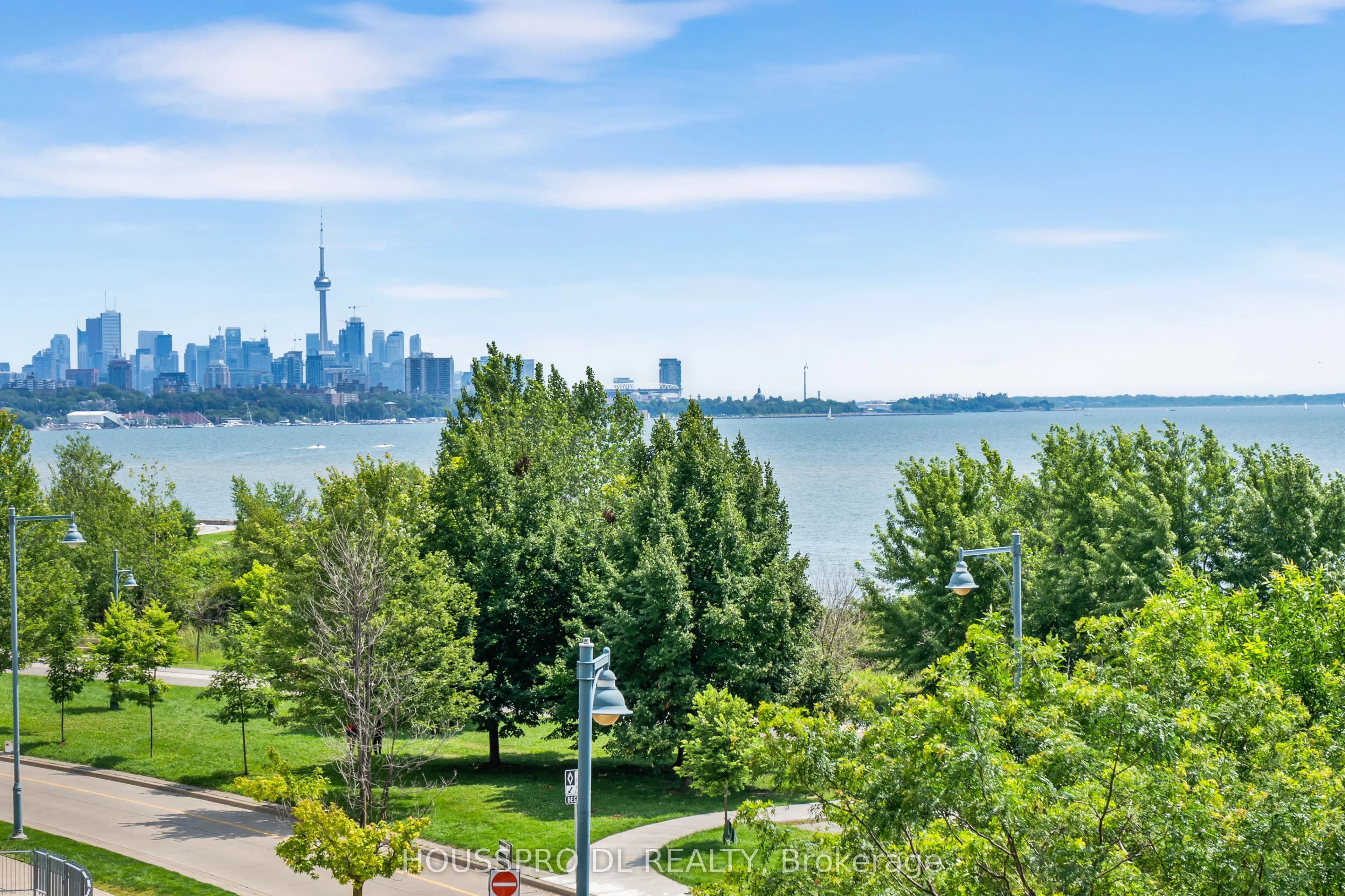 2095 Lake Shore Boulevard W #318