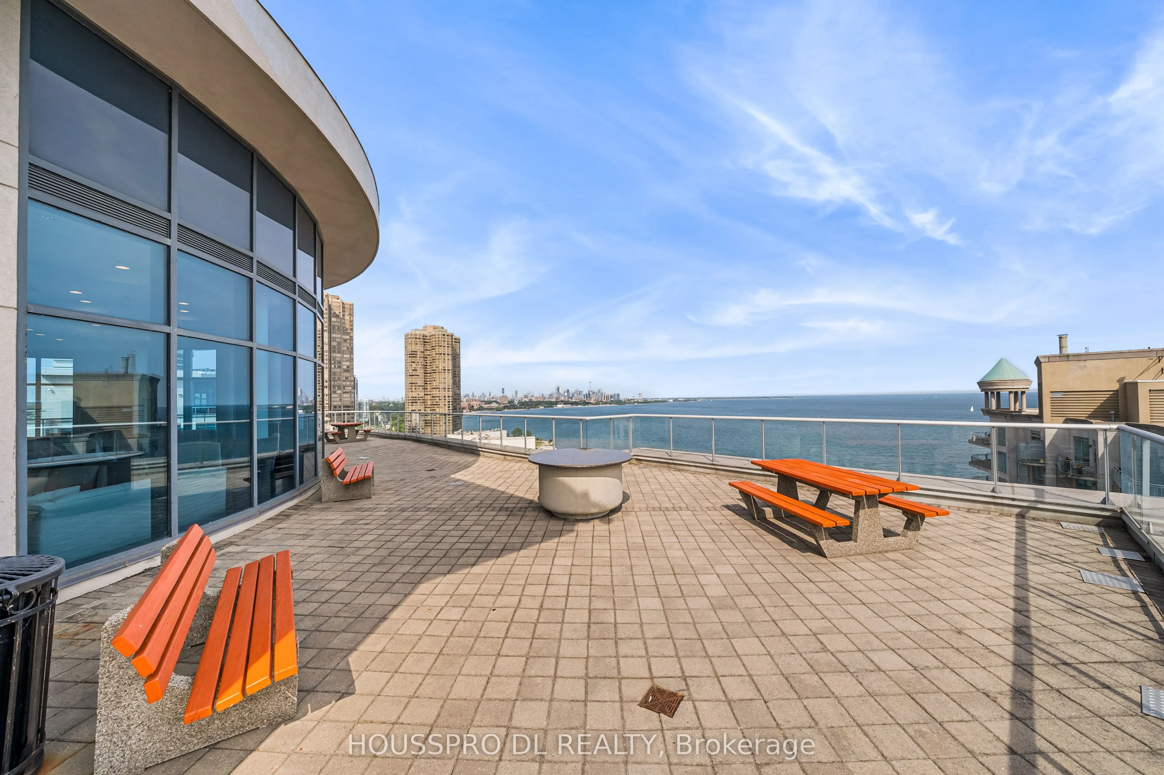 2095 Lake Shore Boulevard W #318