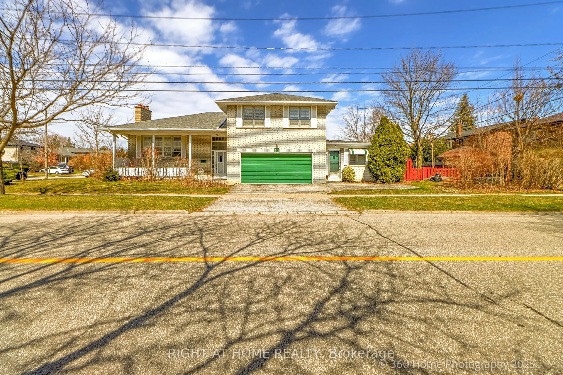 12 Summitcrest Drive