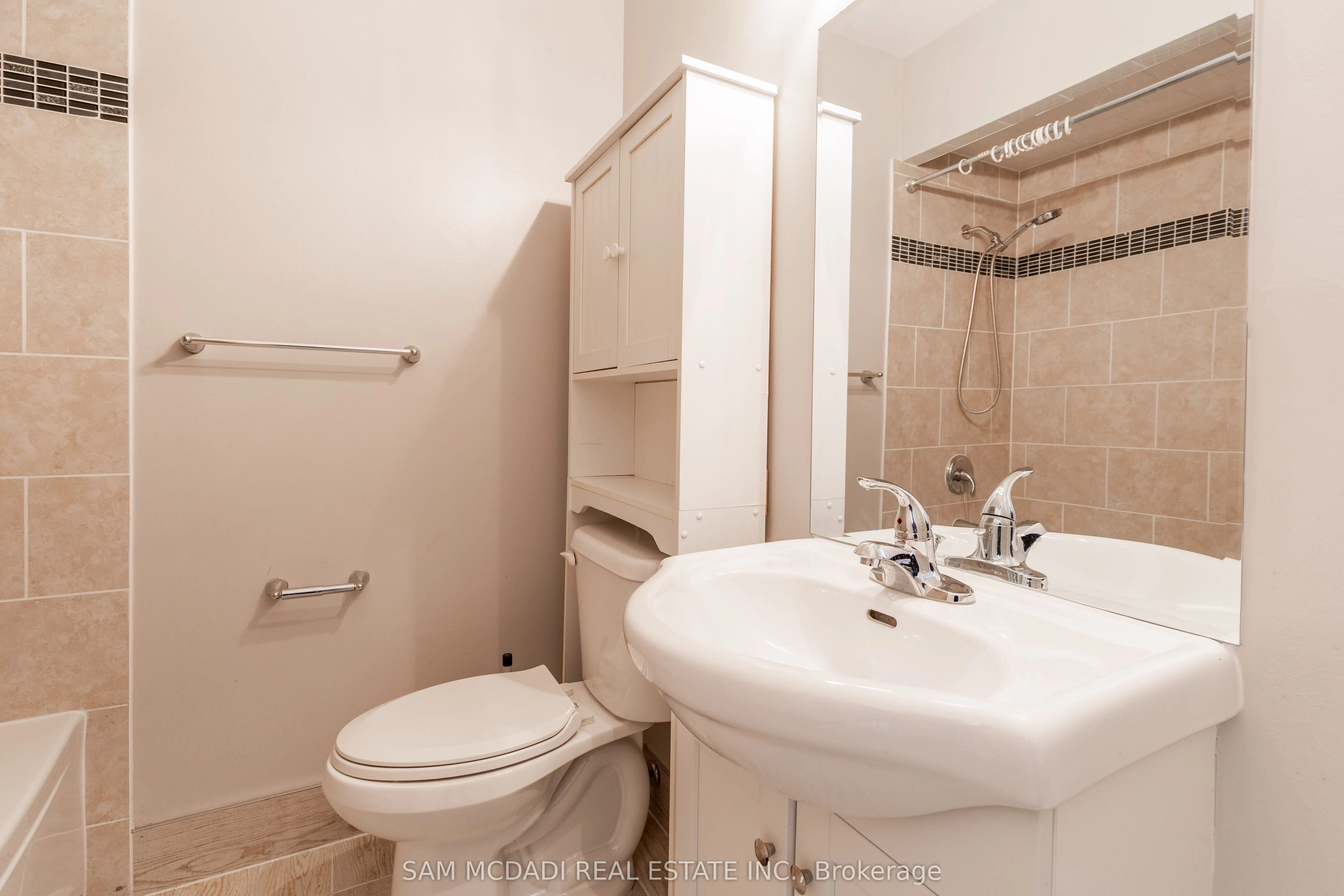 1710 Lakeshore Road W