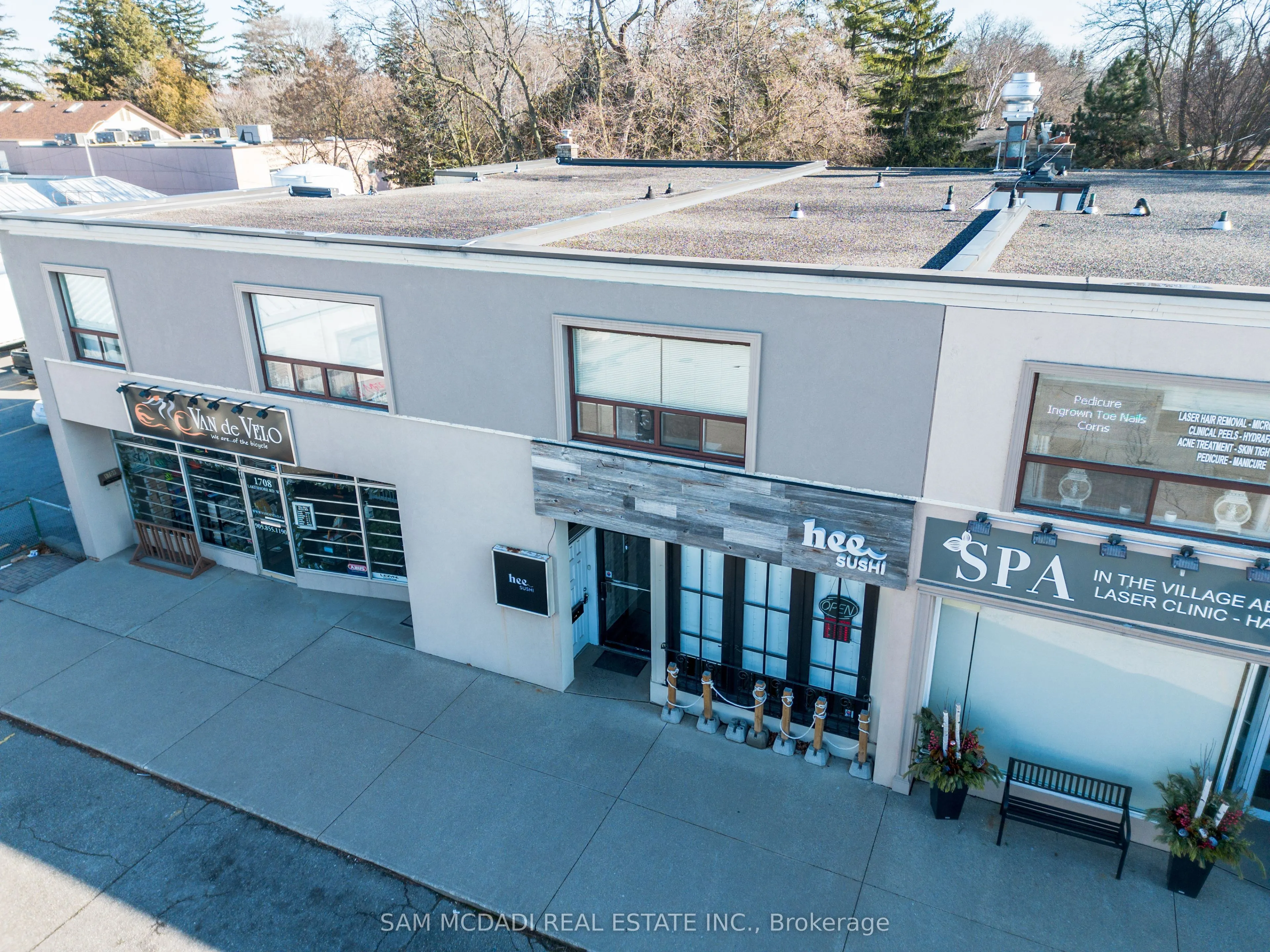1710 Lakeshore Road W