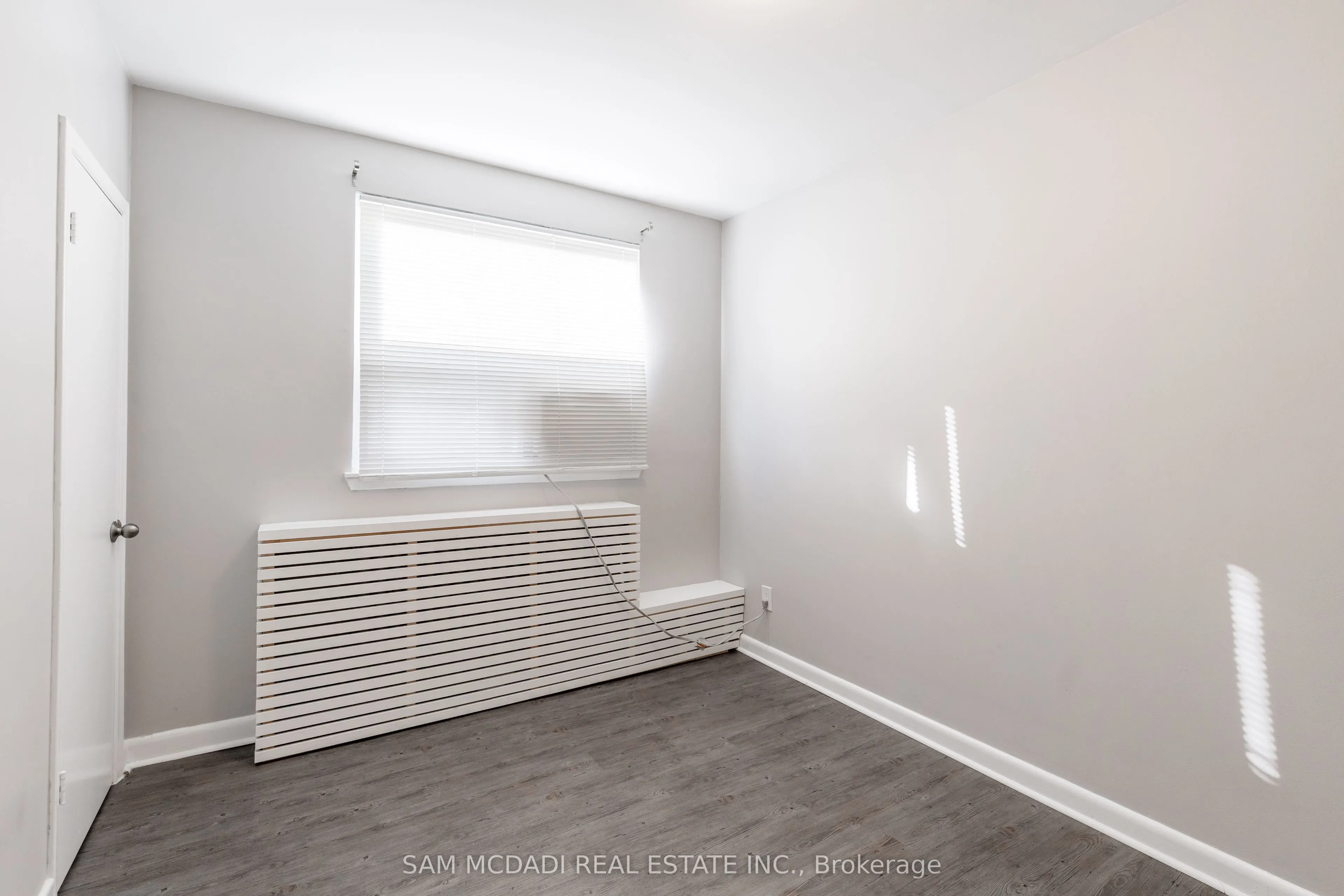 1710 Lakeshore Road W