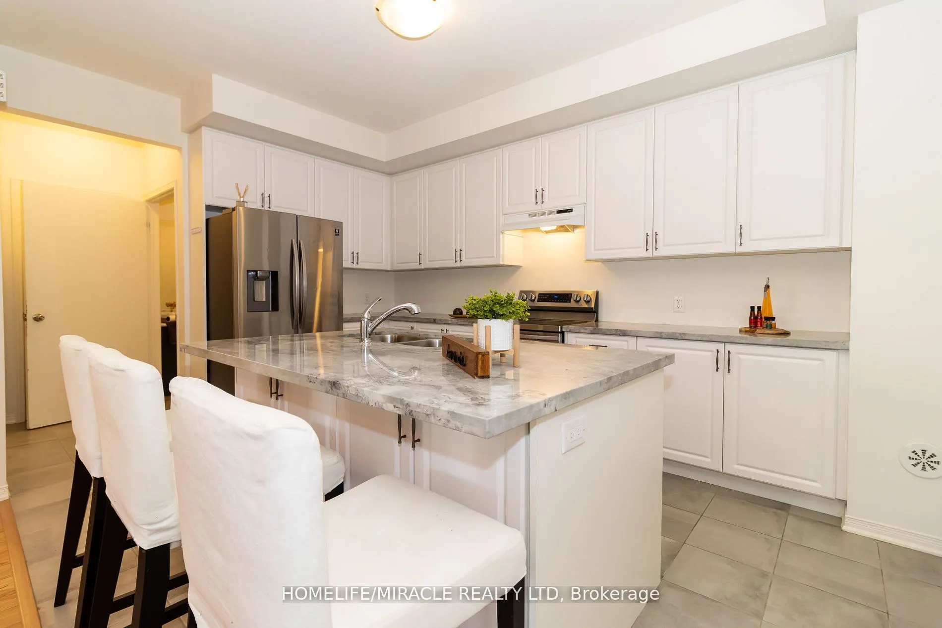 27 Lowes Hill Circle