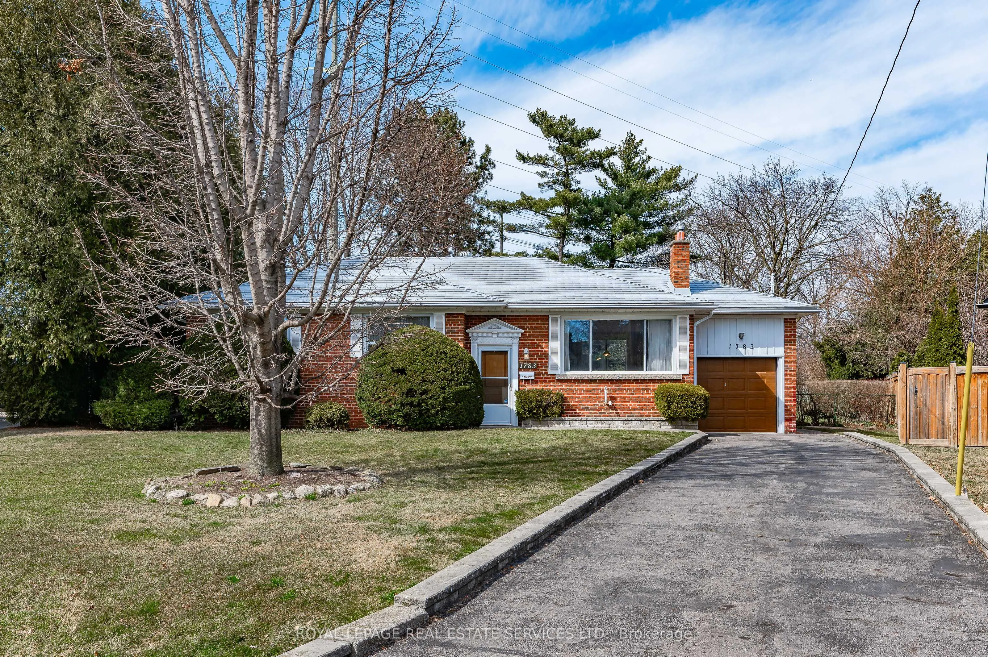 1783 Hindhead Road
