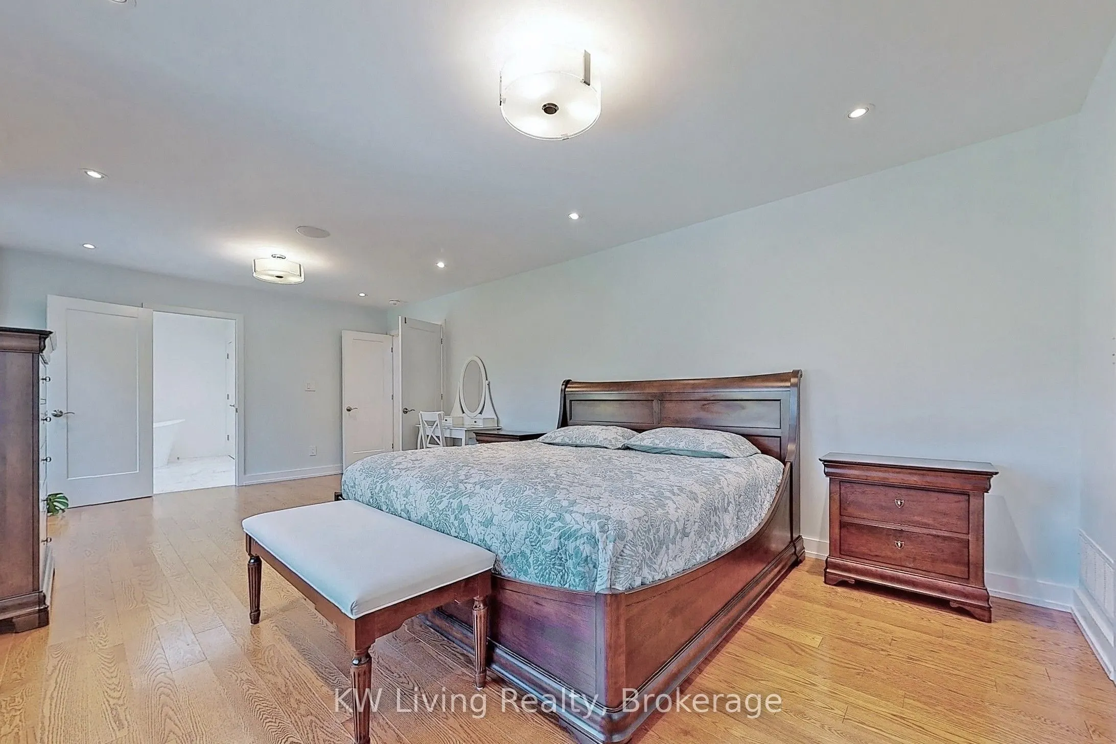 1280 Watersedge Road