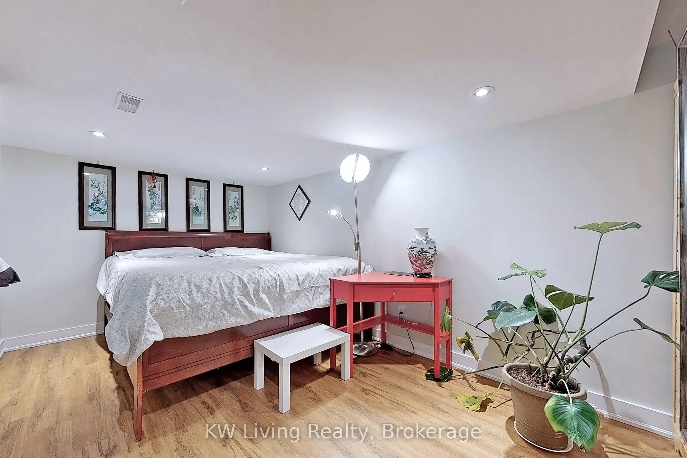 1280 Watersedge Road