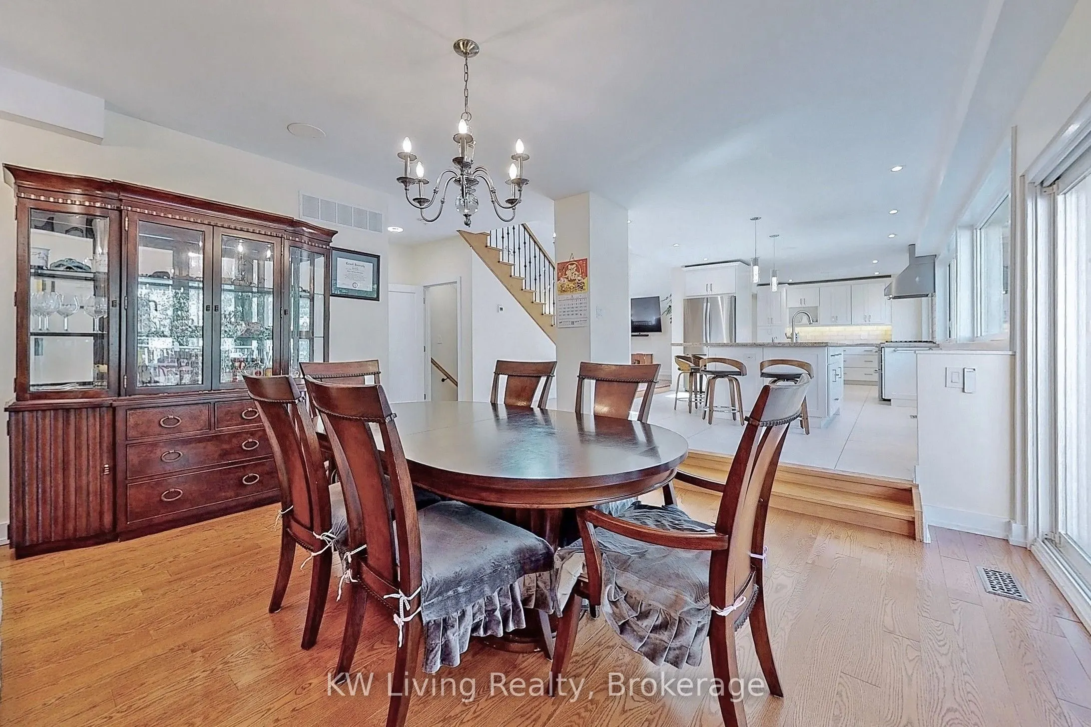 1280 Watersedge Road