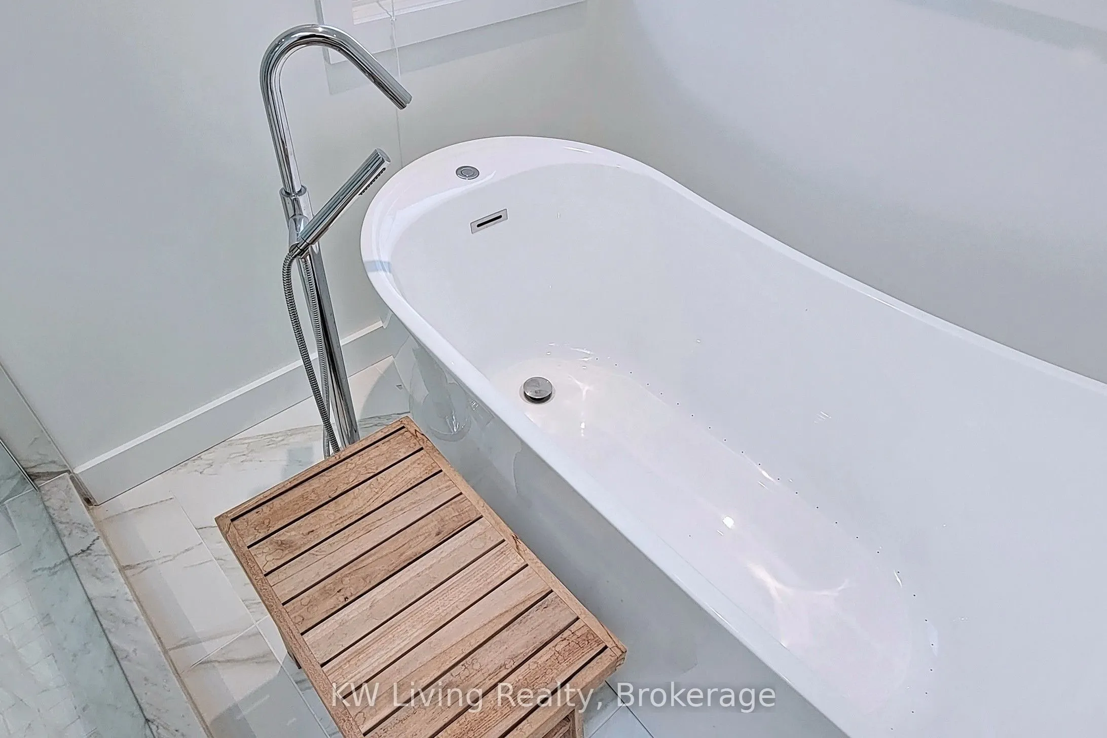 1280 Watersedge Road