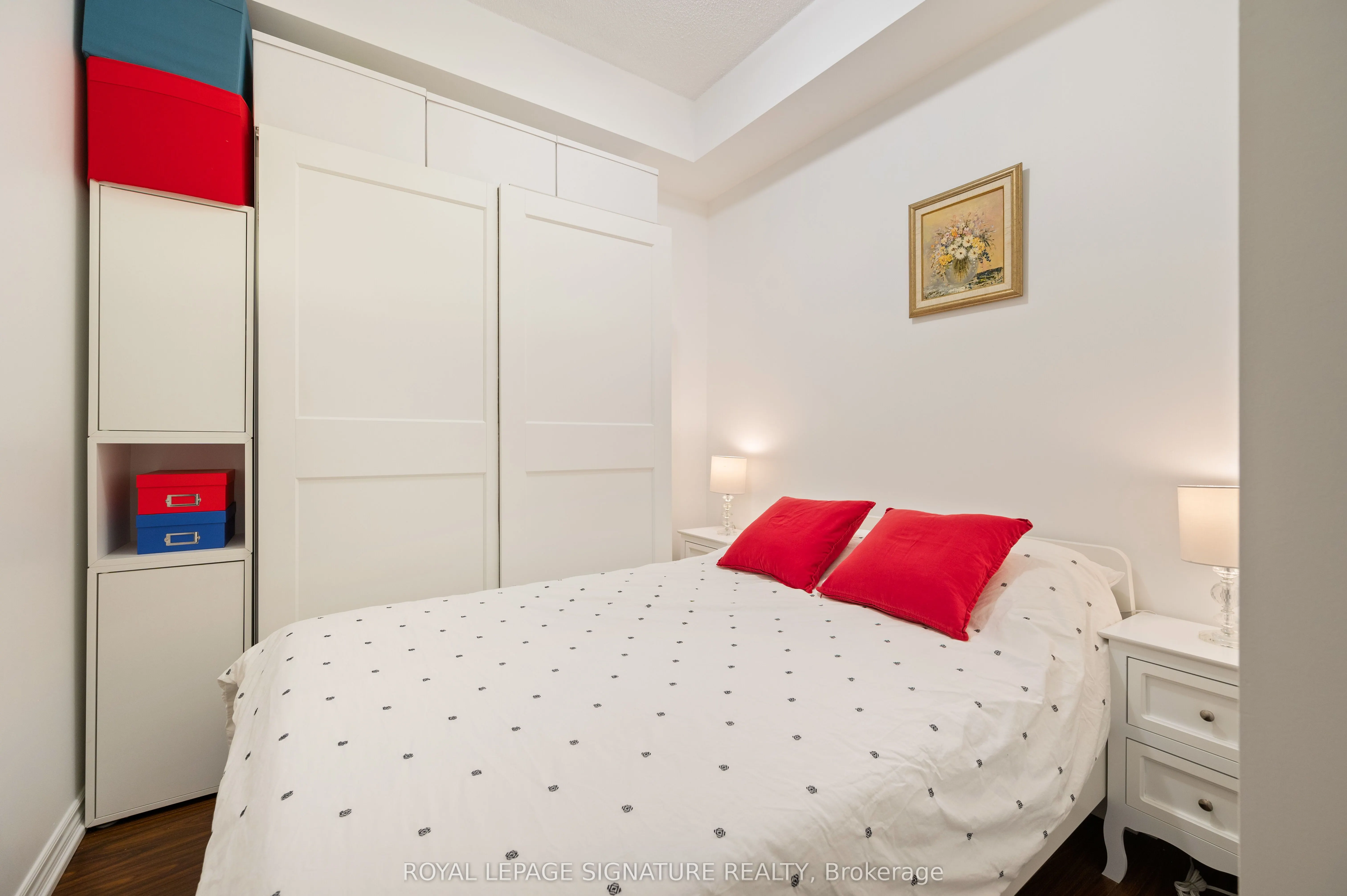 810 Scollard Court, #1003