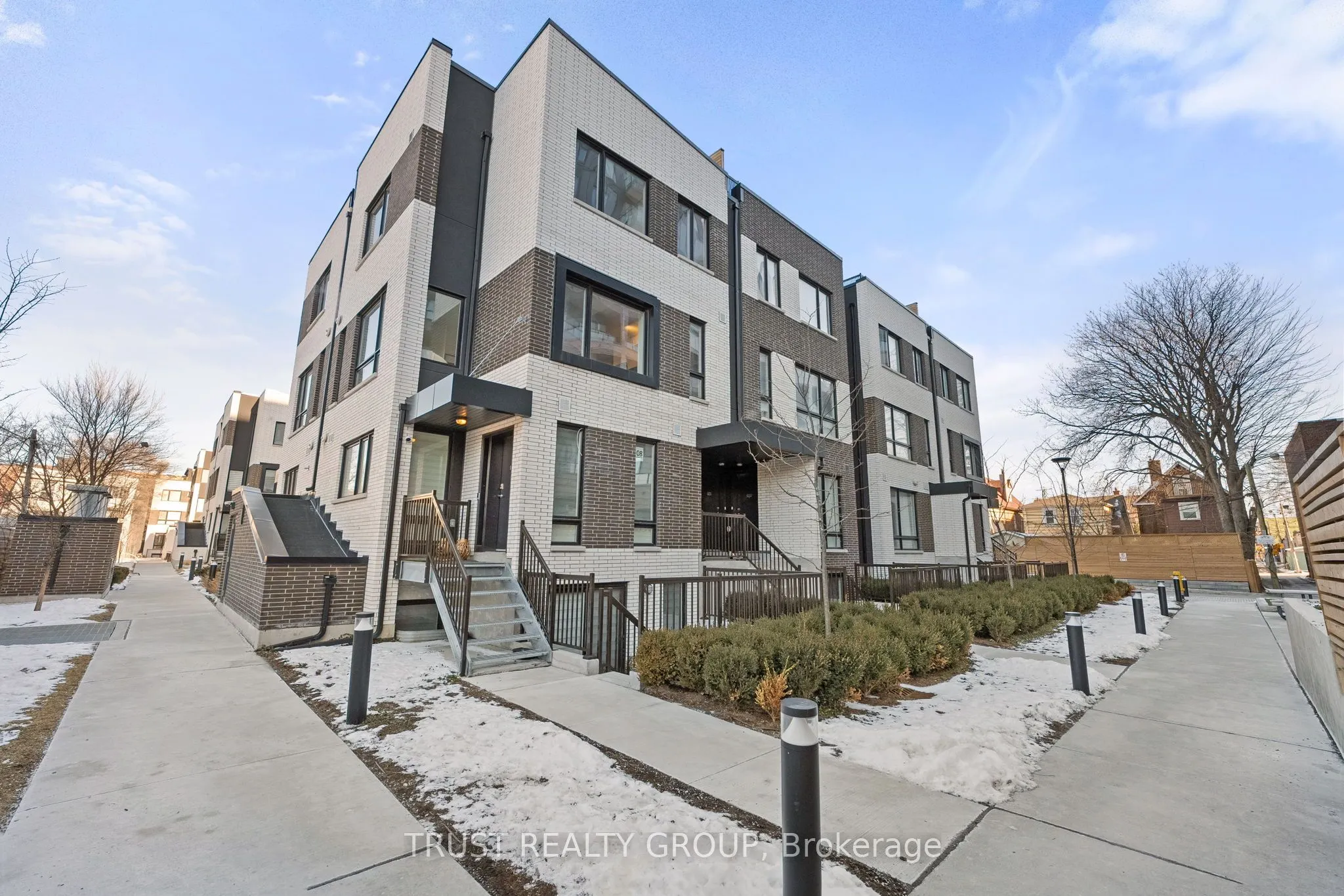10 Ed Clark Gardens Avenue, #7
