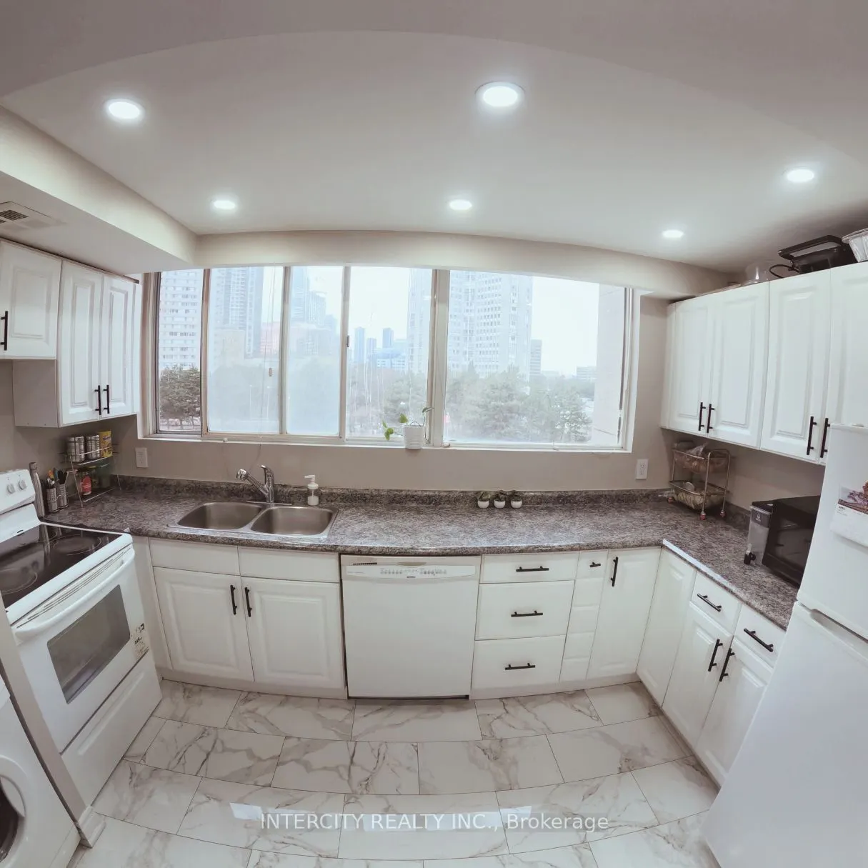 3695 Kaneff Crescent, #509
