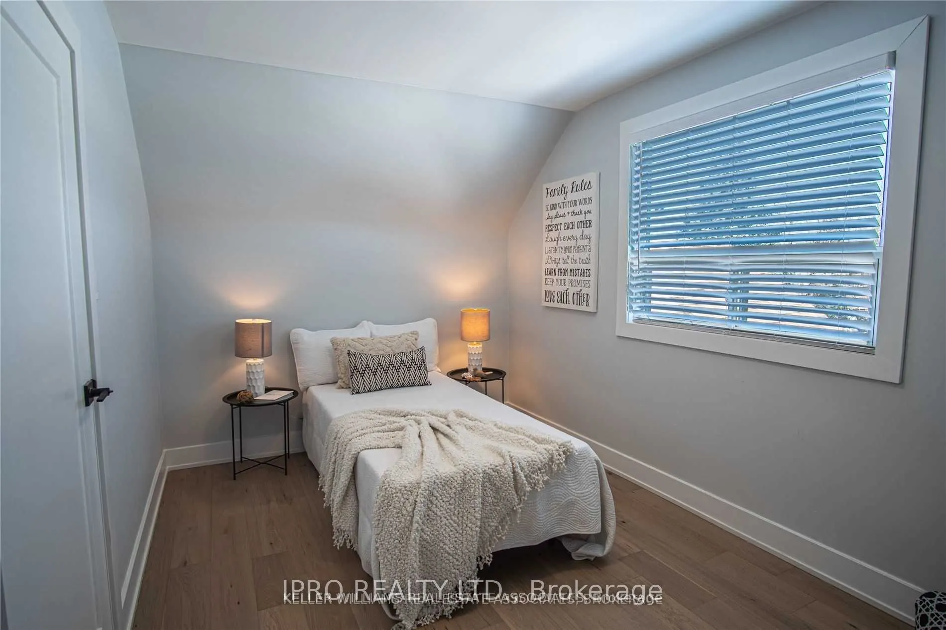 289 Elmwood Crescent