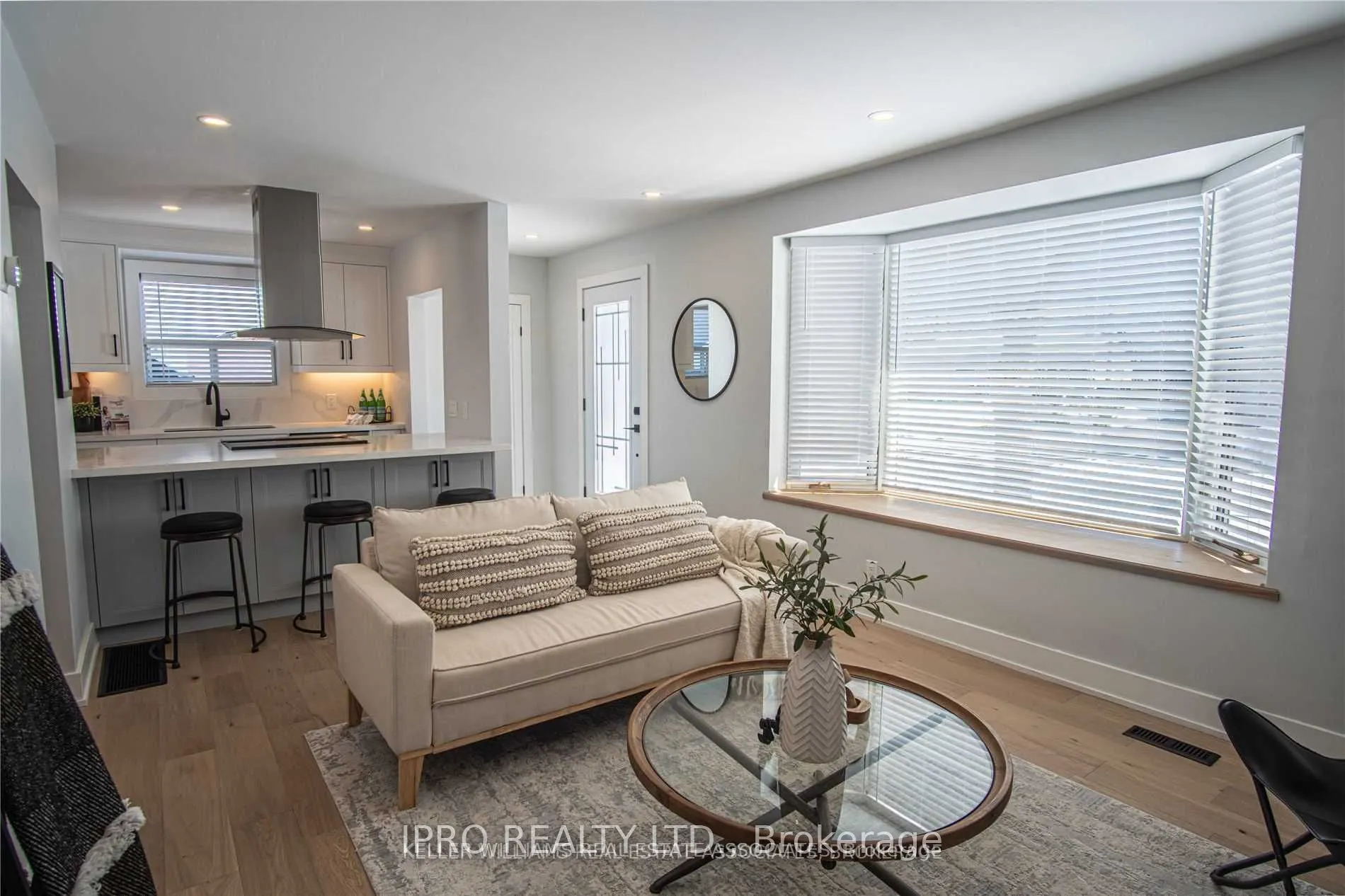 289 Elmwood Crescent