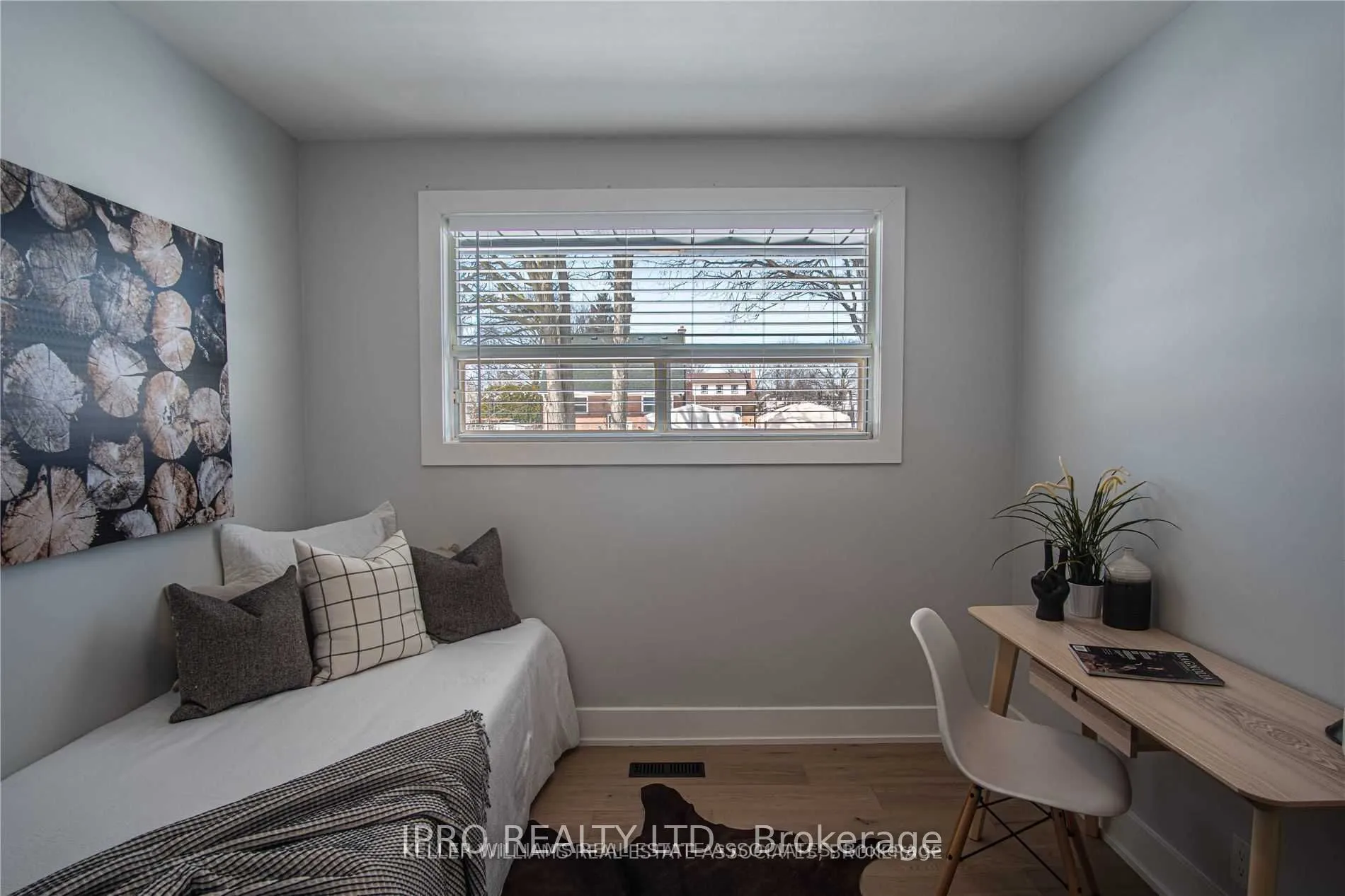 289 Elmwood Crescent