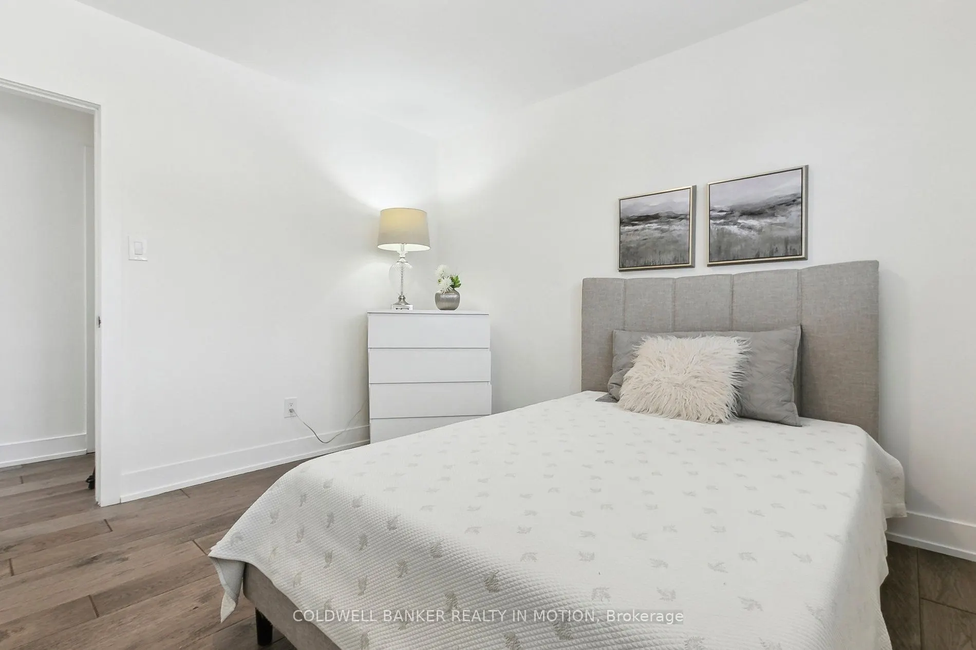 37 CHERRY POST Crescent