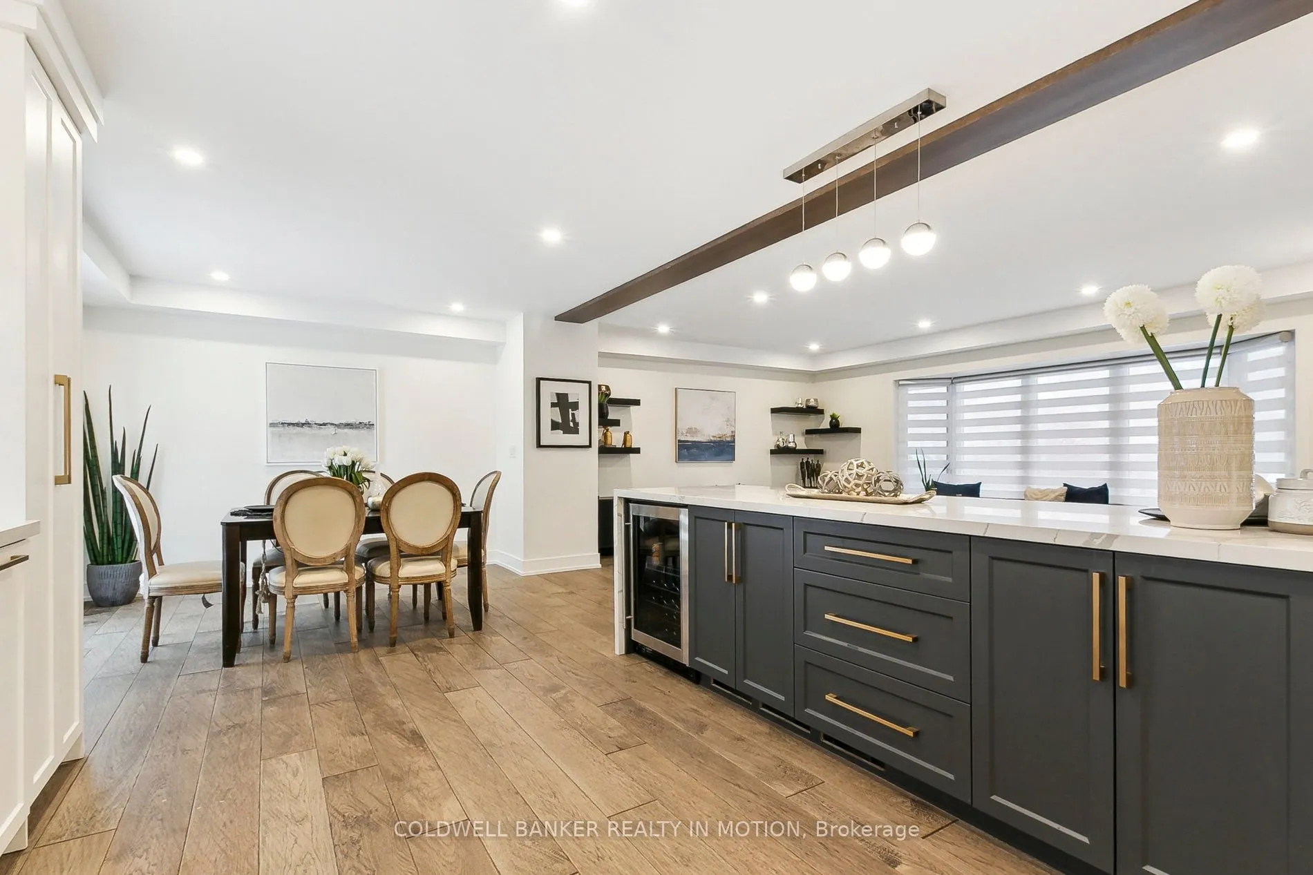 37 CHERRY POST Crescent