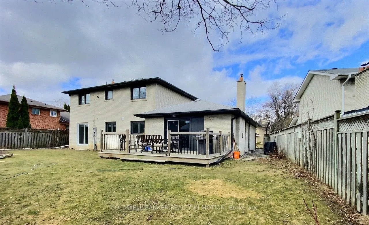 37 CHERRY POST Crescent