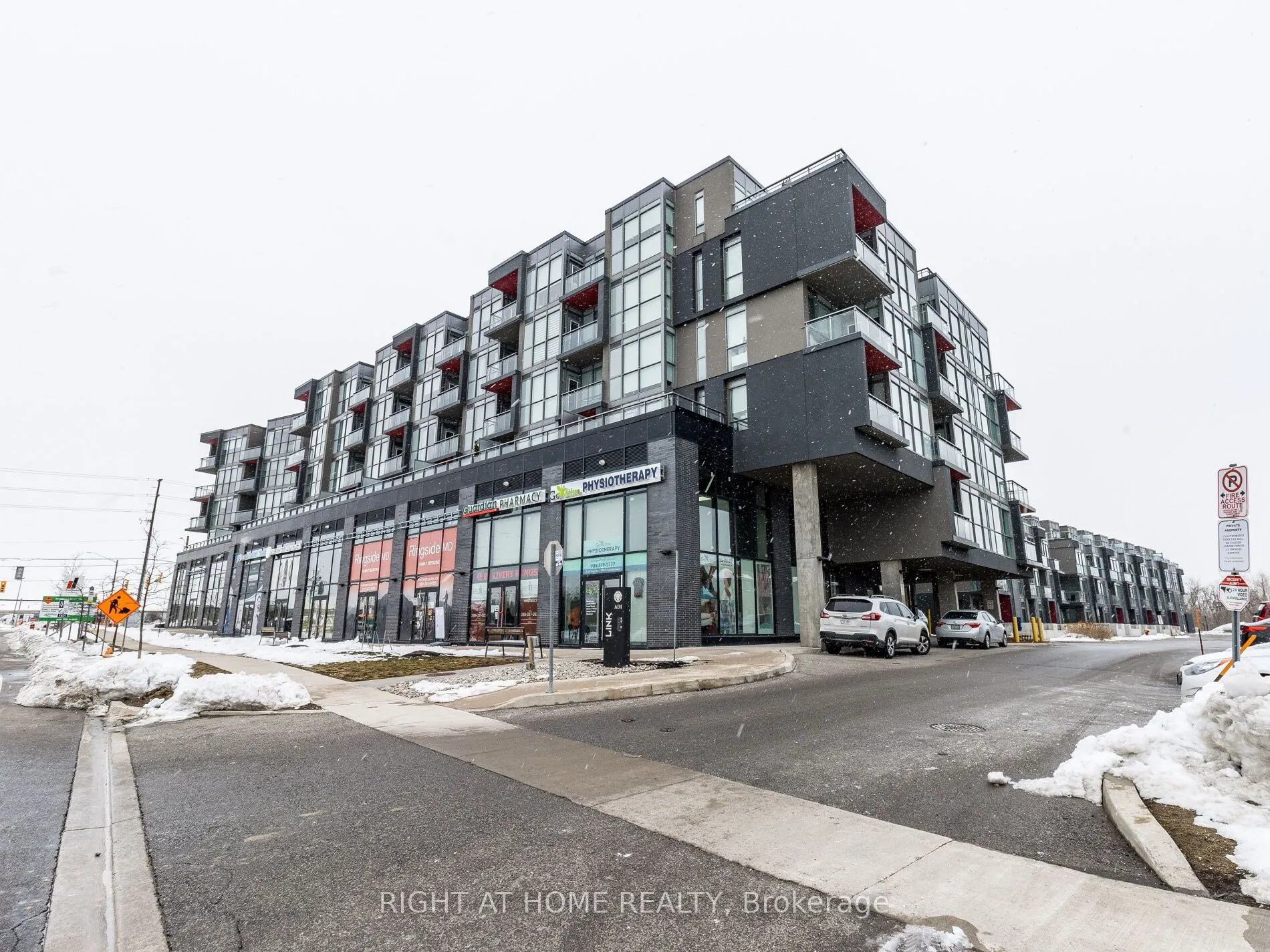 5220 Dundas Street, #D620