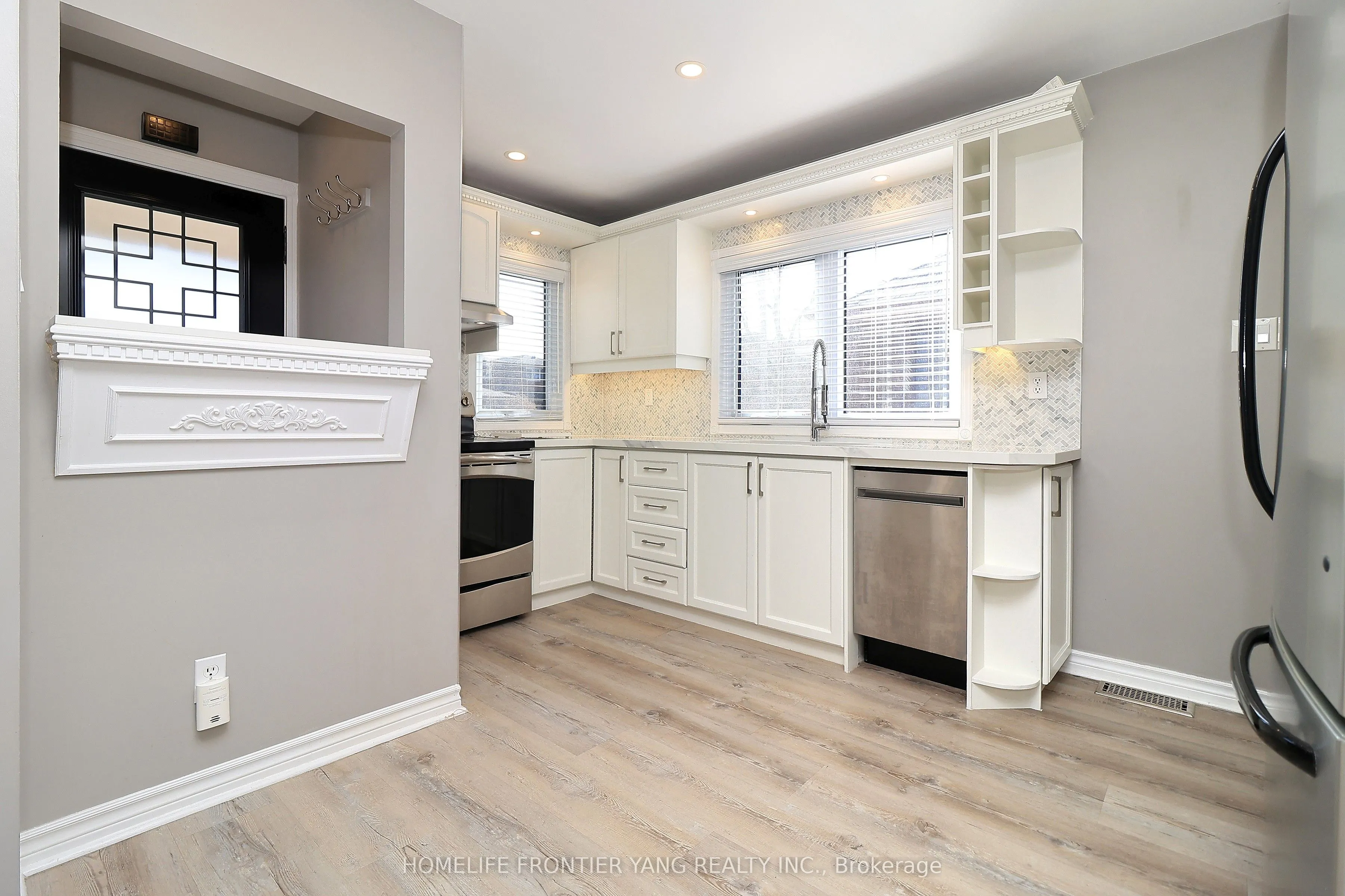 16 Nineteenth Street