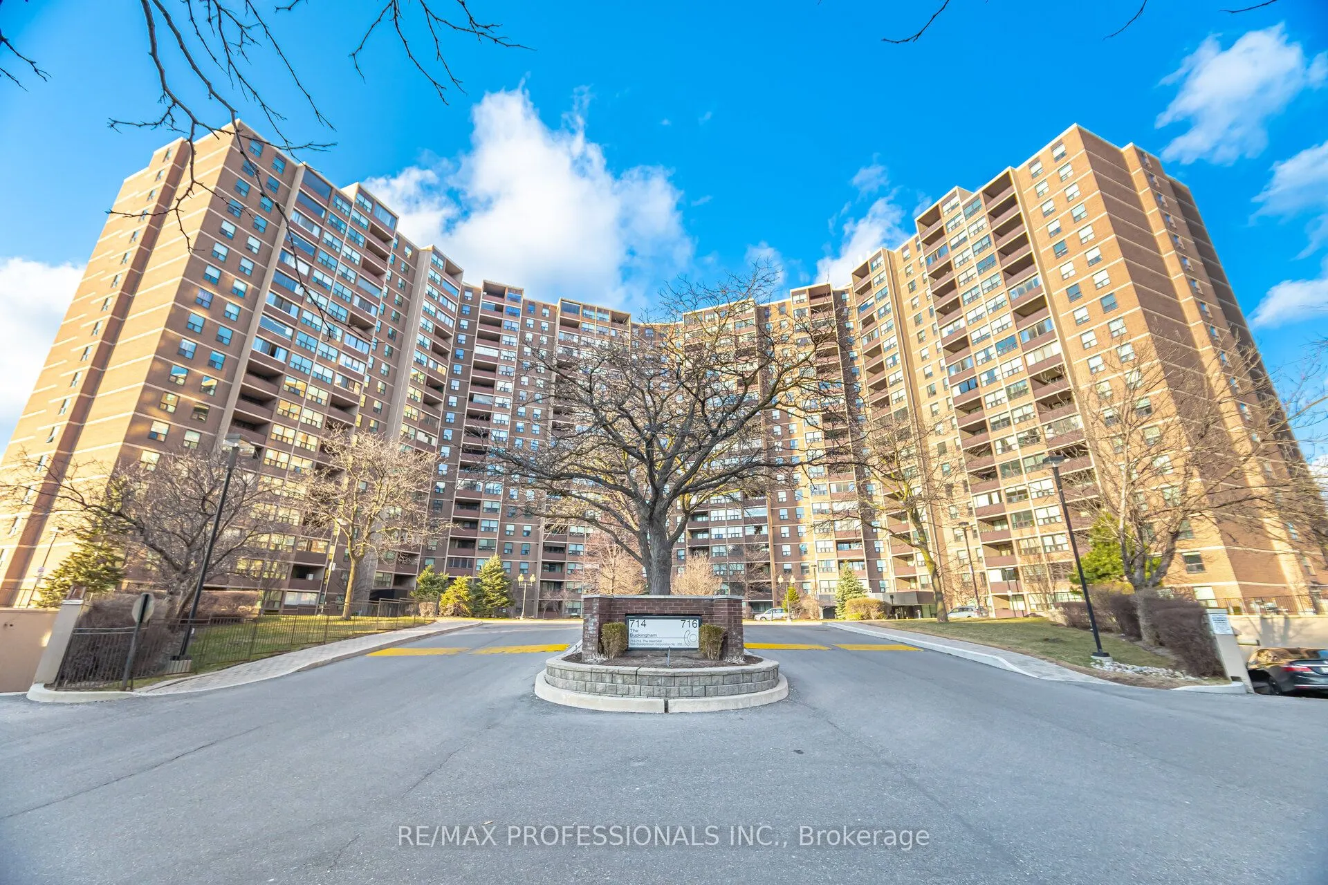 714 The West Mall, #1411