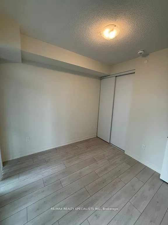 38 Annie Craig Drive #2707