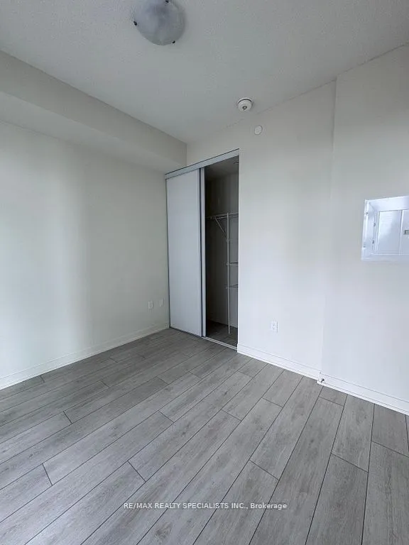 38 Annie Craig Drive #2707