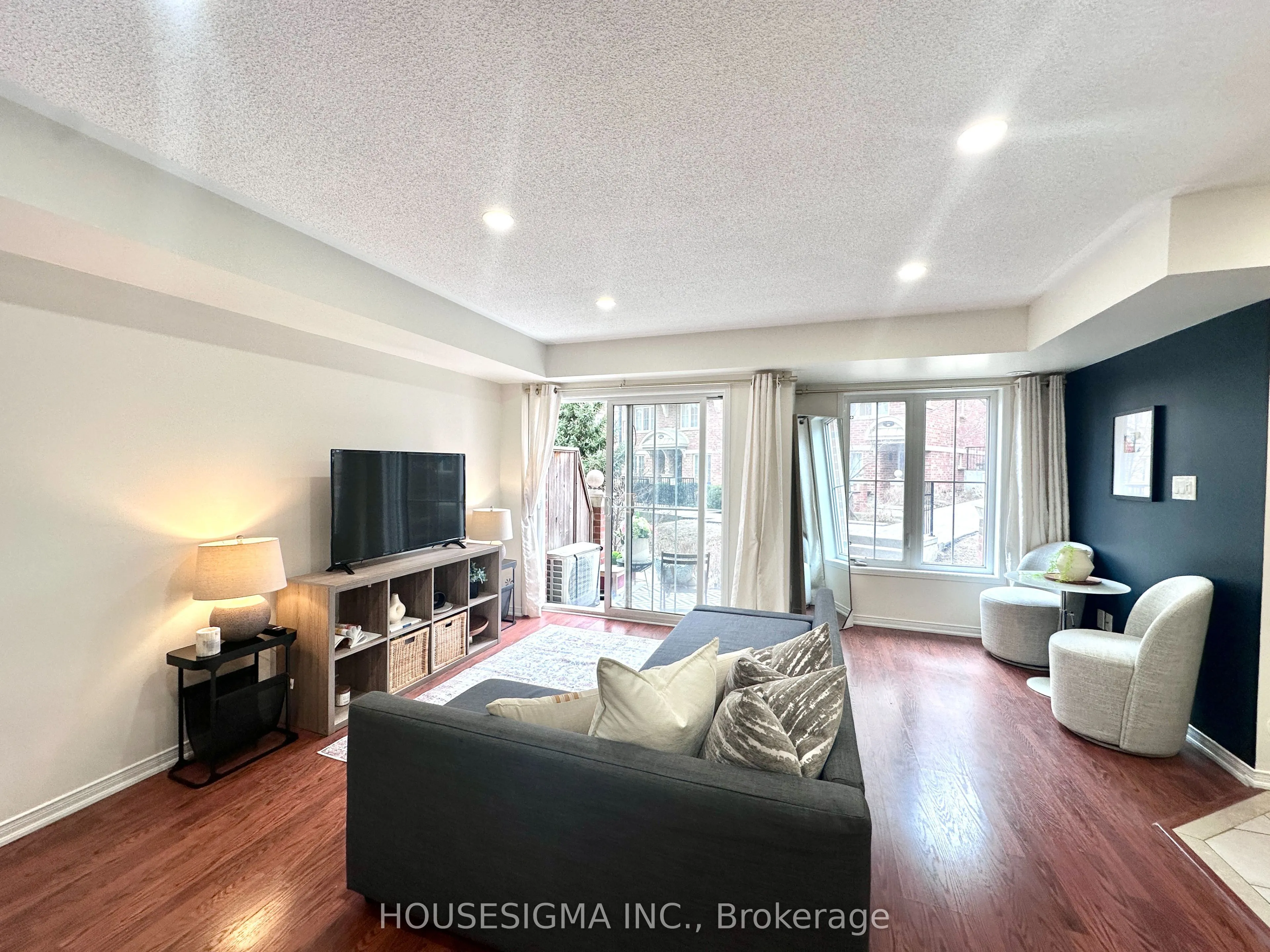 19 Hays Boulevard, #27