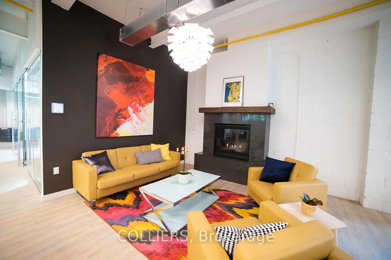 146 Thirtieth Street W, #102